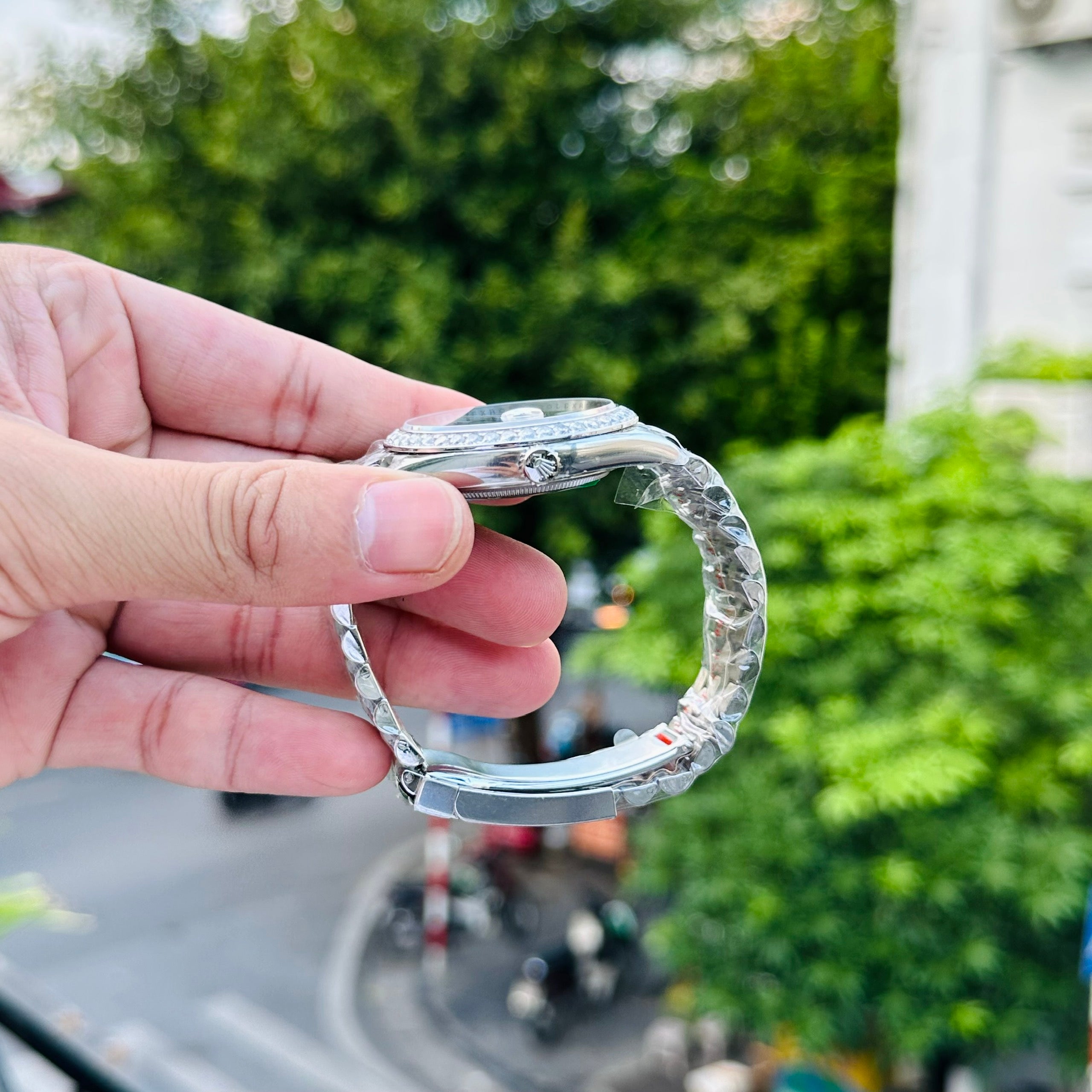 Rolex DateJust 126334 Lunette en Diamants et Moissanite 41 mm