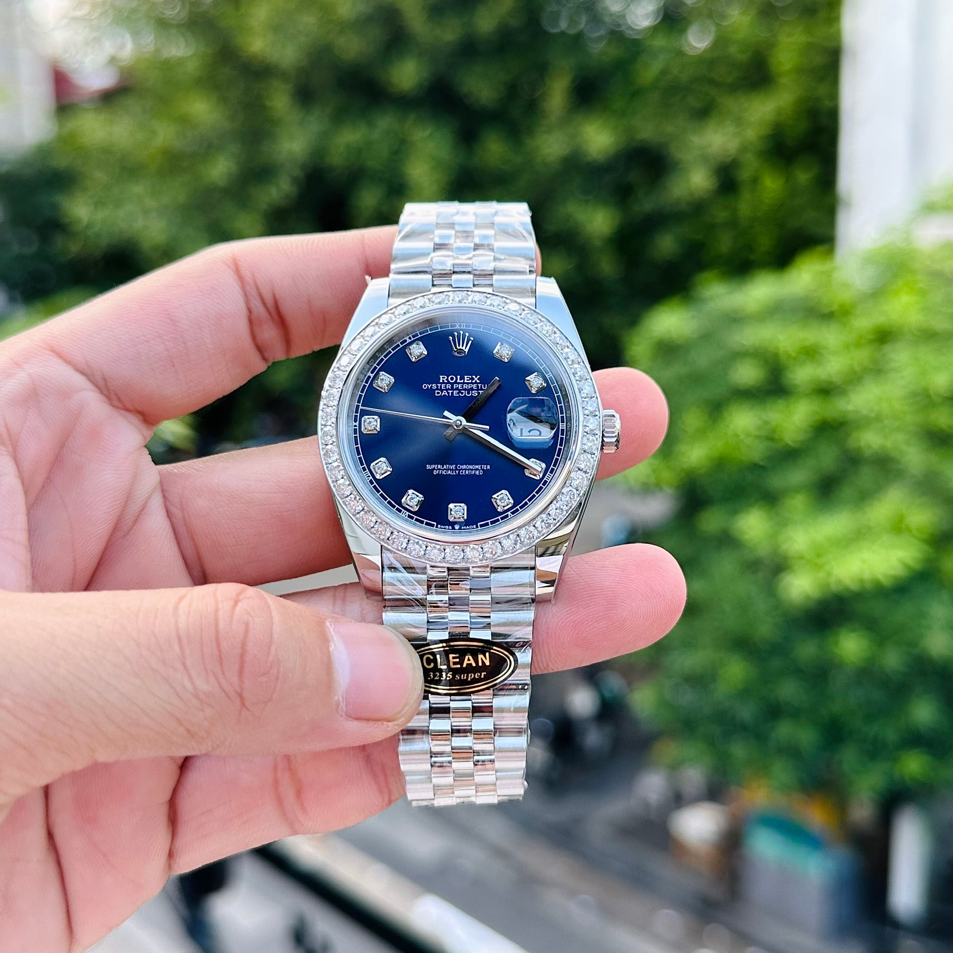 Rolex DateJust 126334 Lunette en Diamants et Moissanite 41 mm