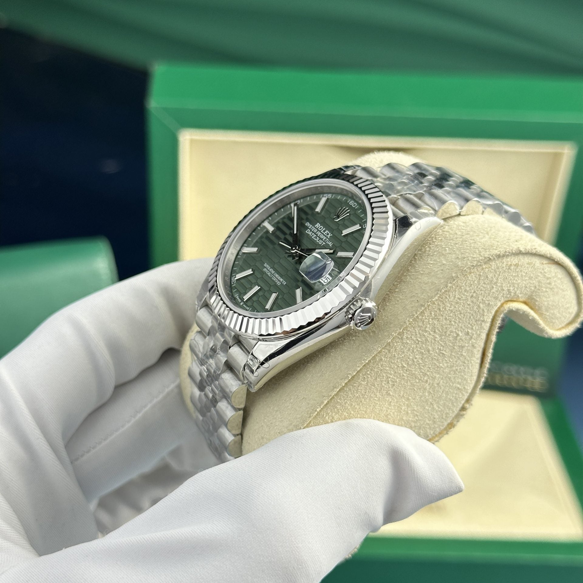 Rolex DateJust 126334 Cadran à motif vert 41 mm