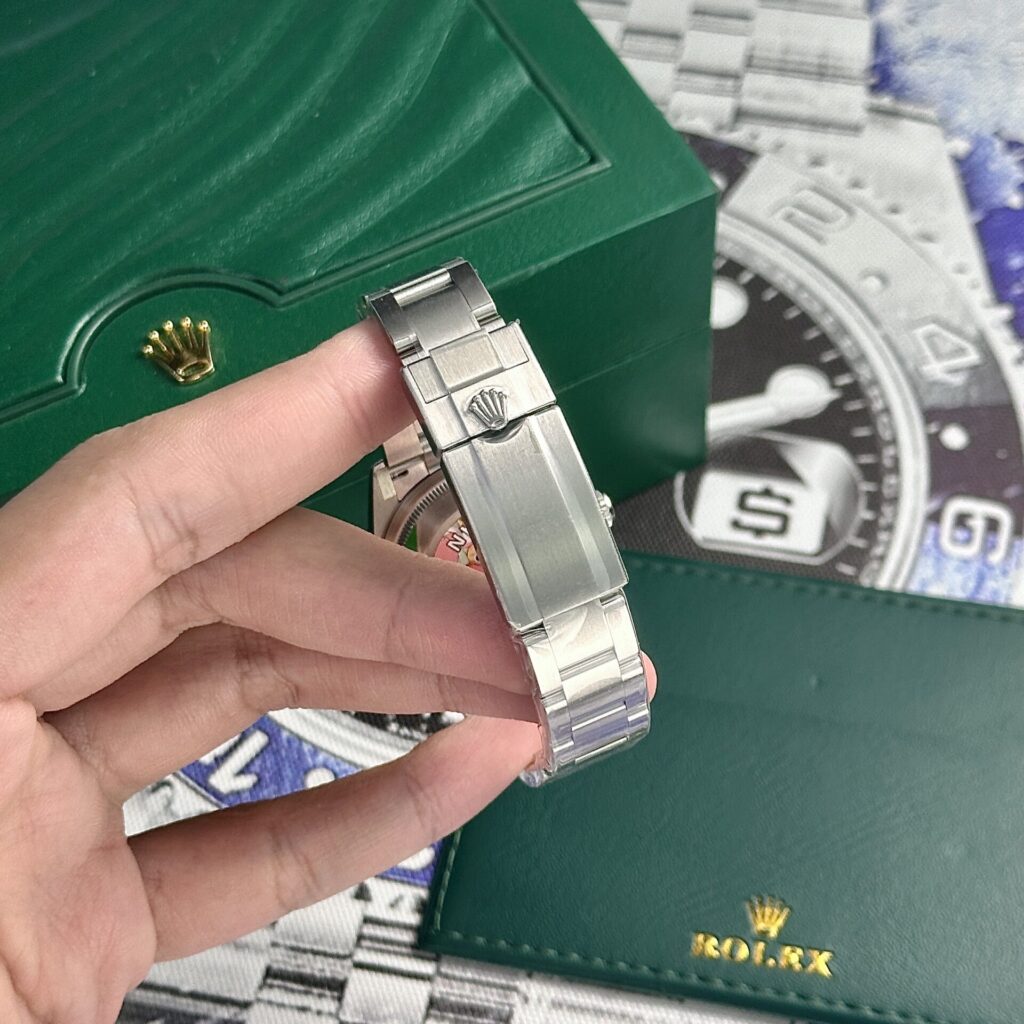 Rolex Explorer 124270 Cadran noir 36mm