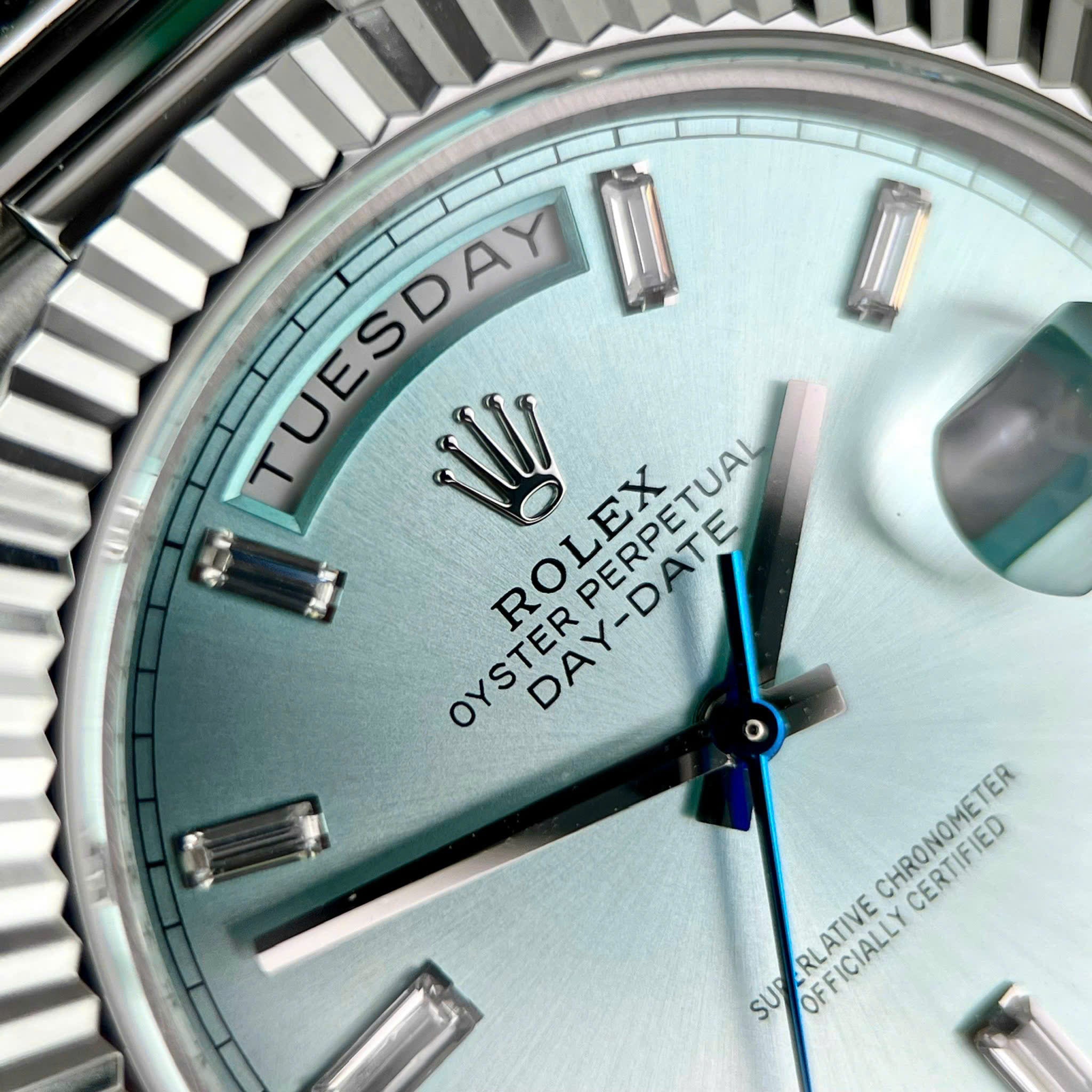 Rolex Day-Date 228236 Cadran bleu glacier V3 40mm