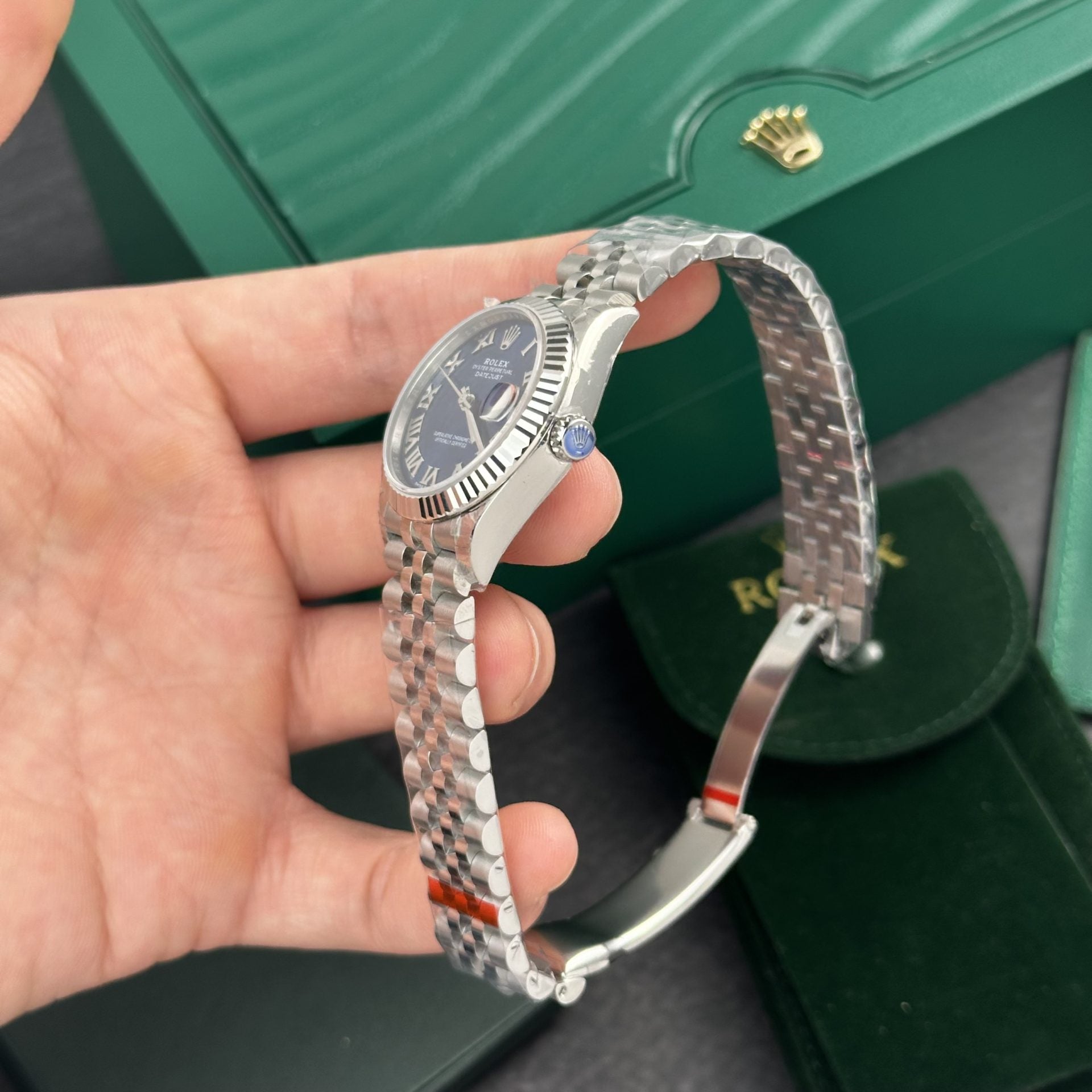 Rolex DateJust chiffres romains cadran bleu 31 mm