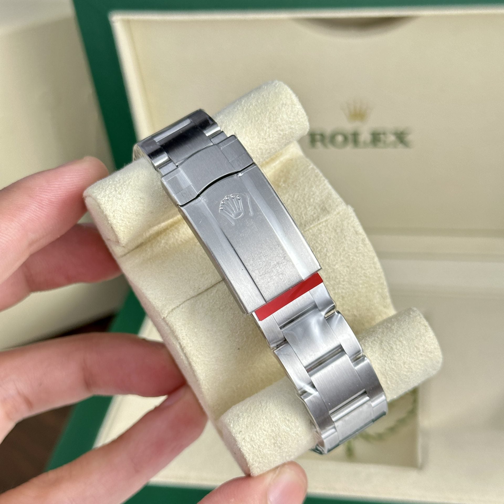 Rolex Oyster Perpetual 126000 Cadran argenté 36 mm