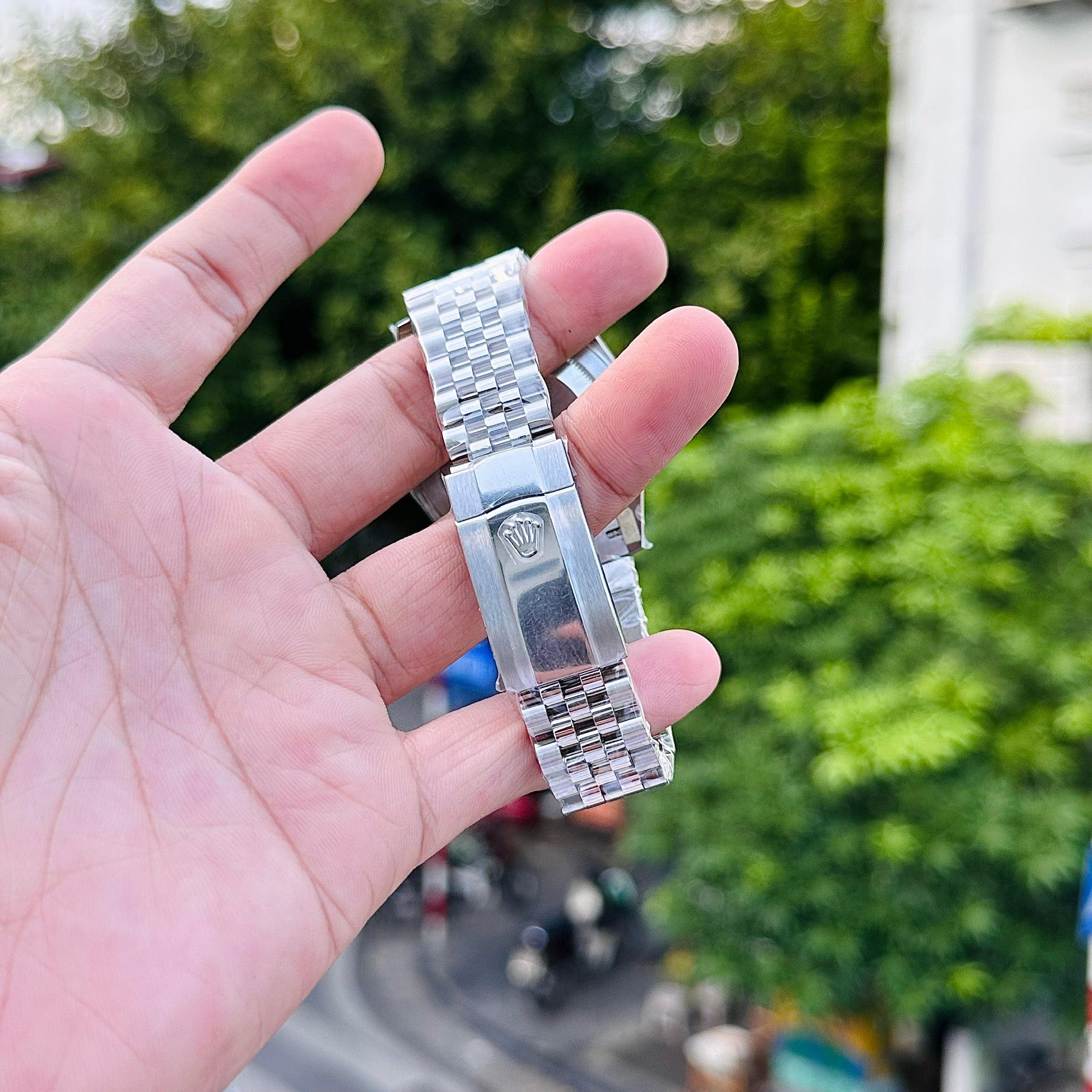 Rolex DateJust 126334 Lunette en Diamants et Moissanite 41 mm