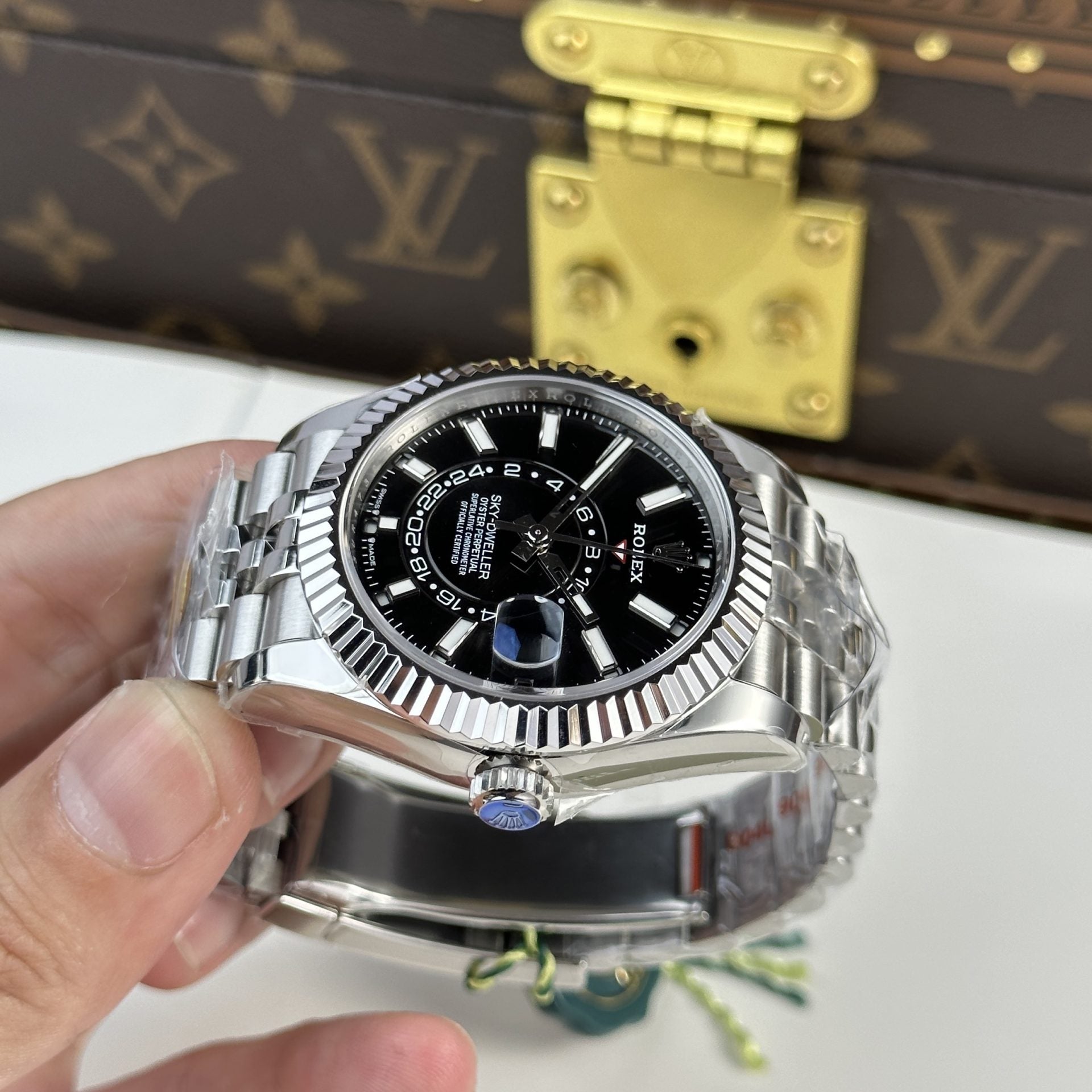 Rolex Sky Dweller 326934 Dial Black Strap Jubilee 42mm