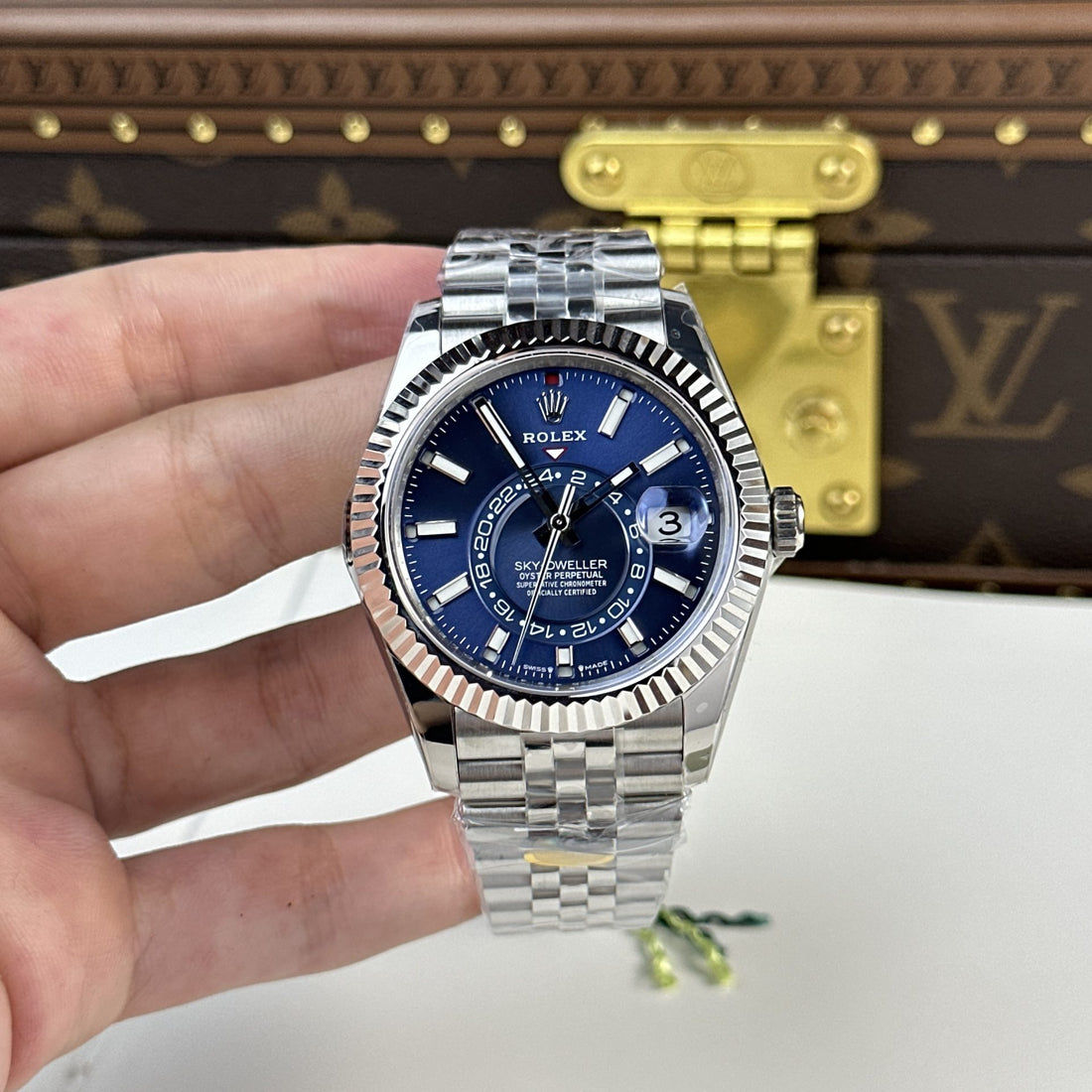 Rolex Sky Dweller 326934 Bracelet Jubilee Cadran Bleu 42 mm