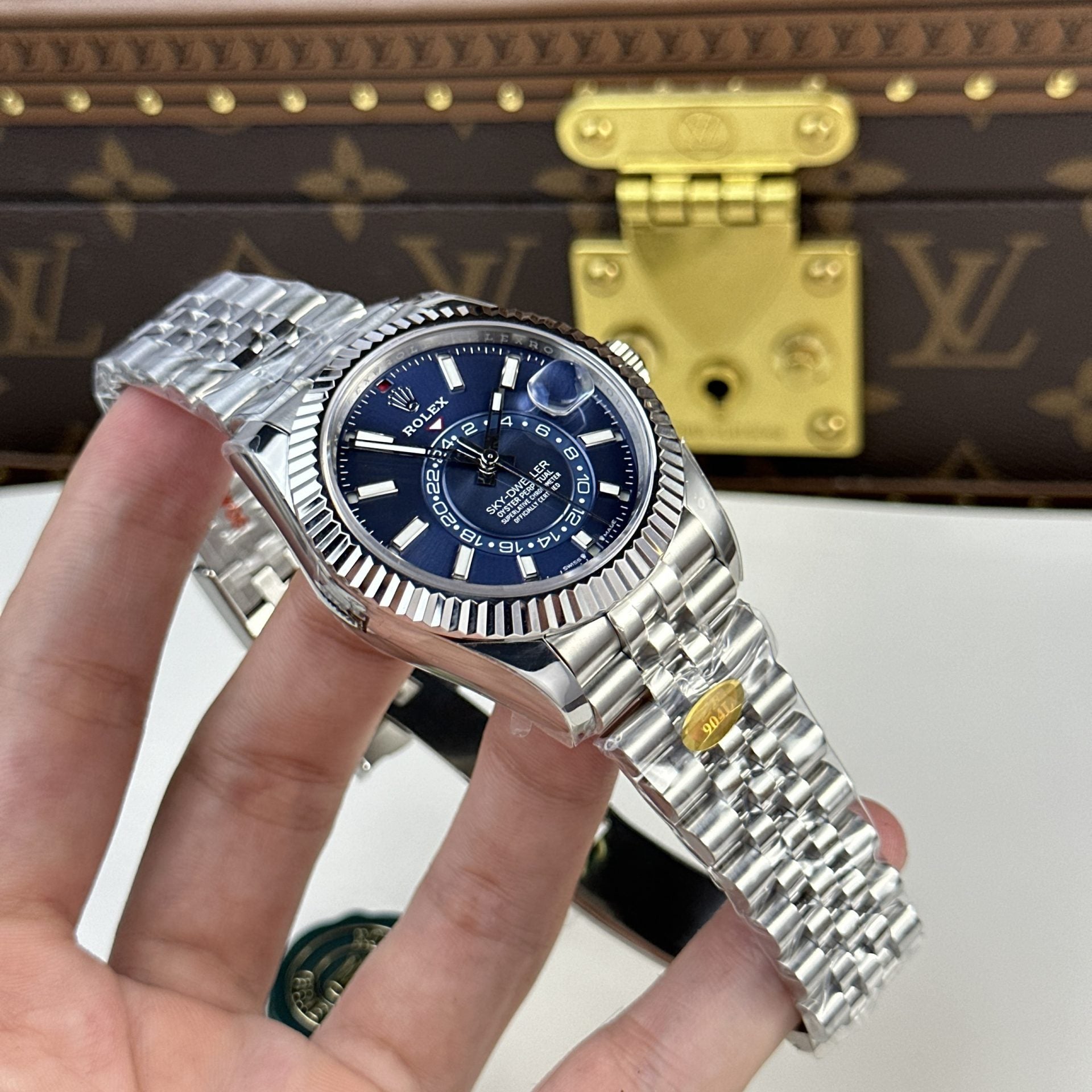 Rolex Sky Dweller 326934 Bracelet Jubilee Cadran Bleu 42 mm