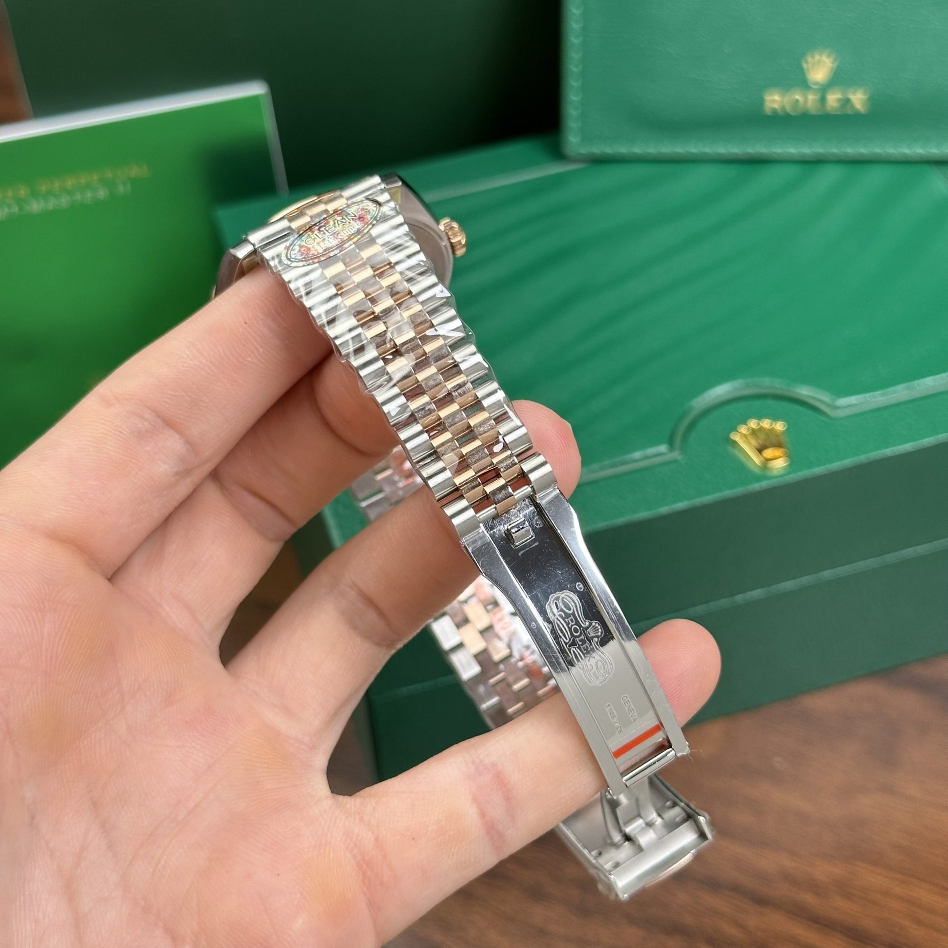 Rolex DateJust 126331 Cadran gris cannelé 41mm