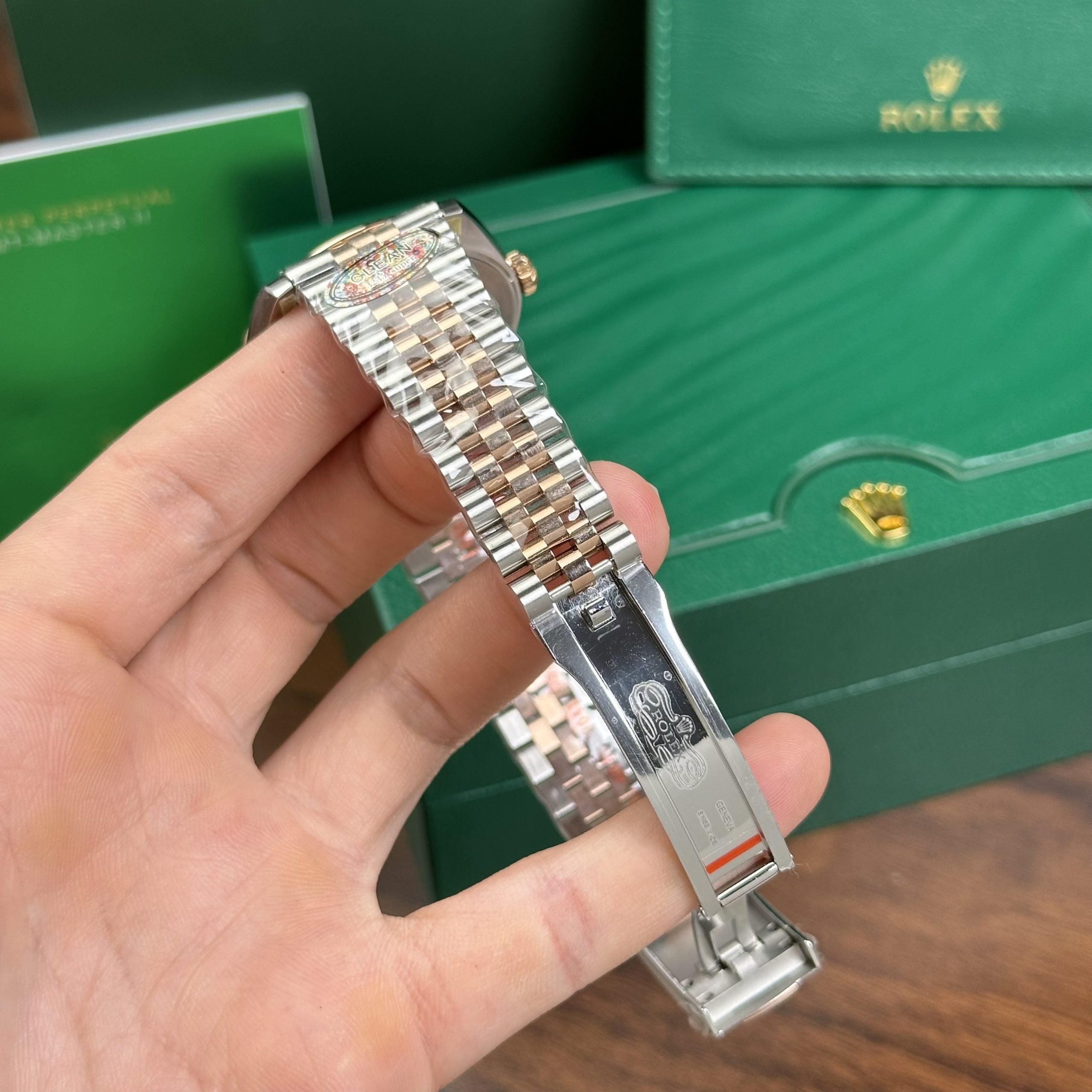 Rolex DateJust 126331 Cadran gris cannelé 41mm