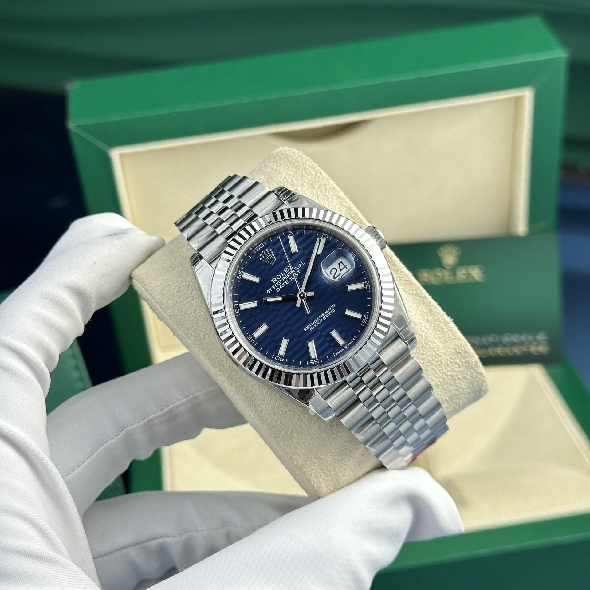 Montre réplique Rolex DateJust 126334 Cadran bleu à motif 41 mm