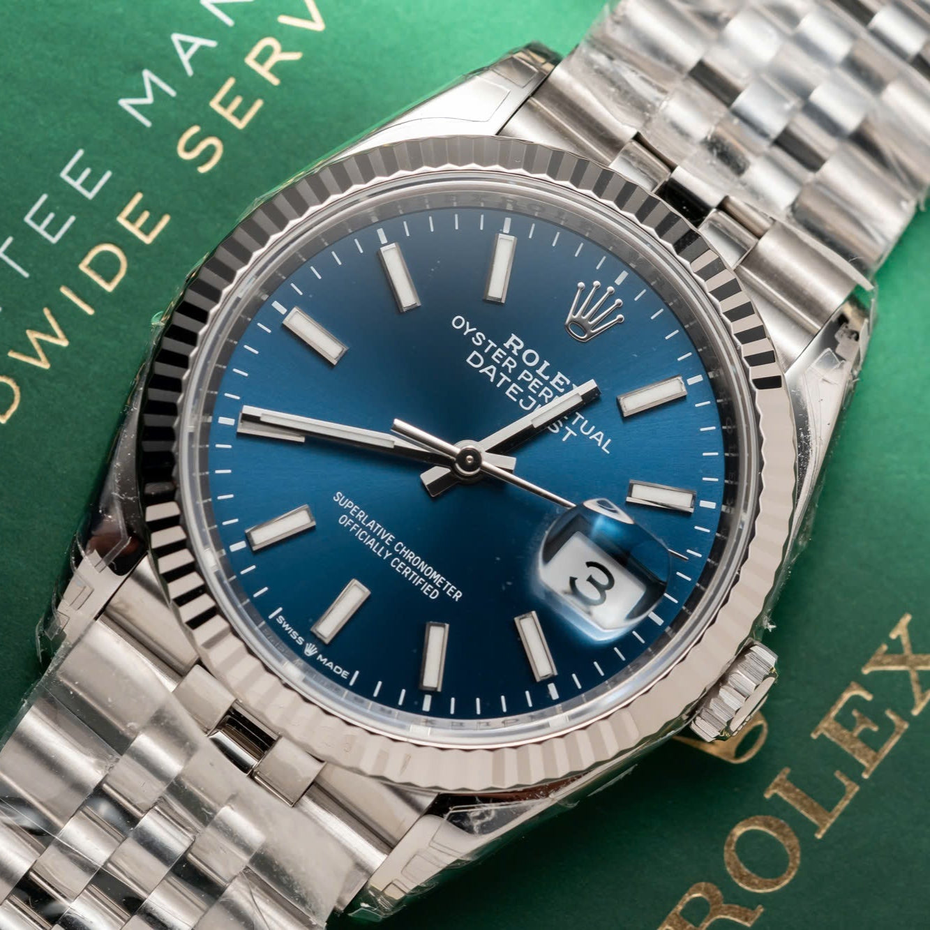 Rolex DateJust 126234 Cadran Bleu chiffre lumineux 36mm