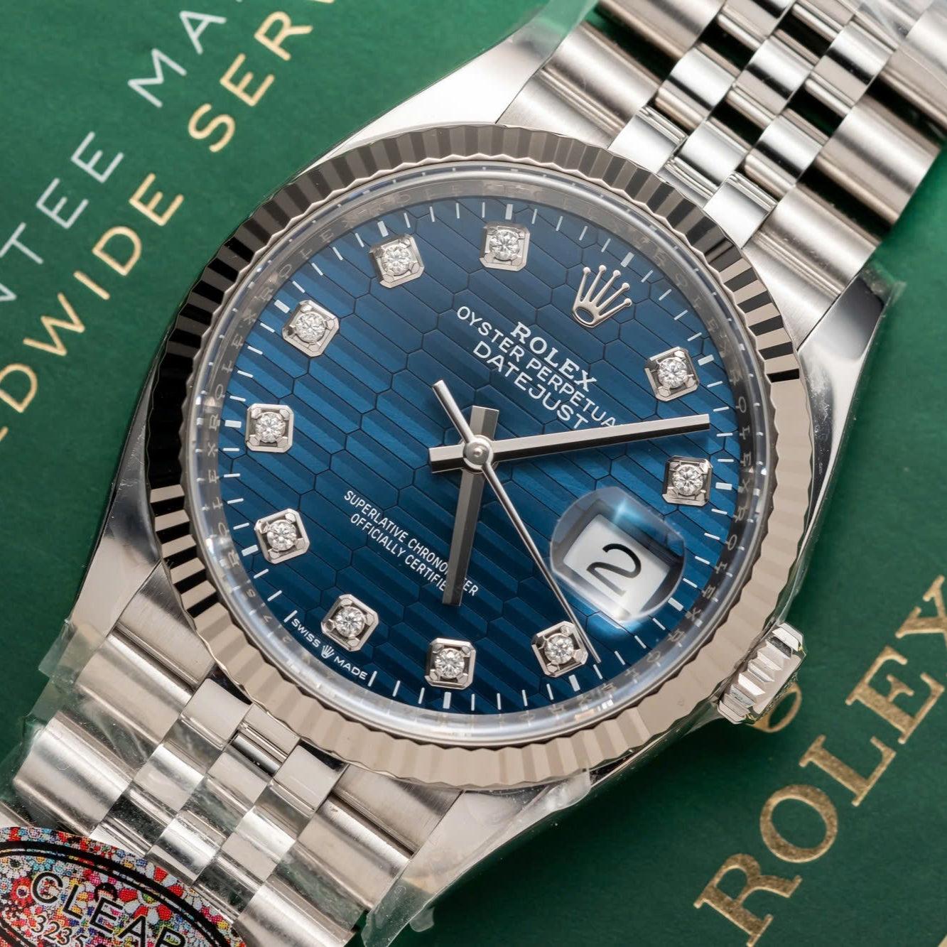 Rolex DateJust 126234 Cadran Bleu avec chiffres en pierre 36 mm