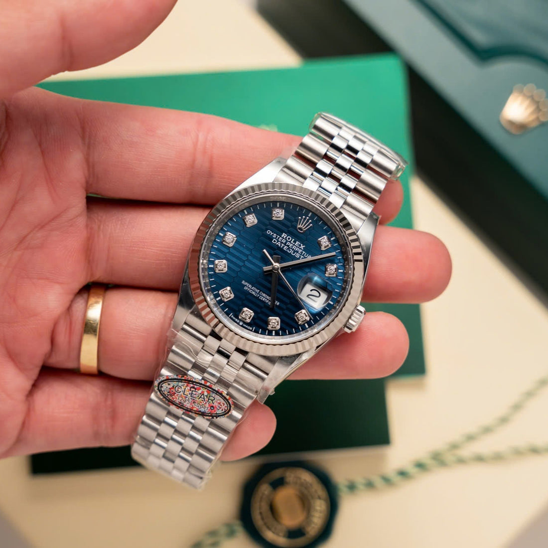 Rolex DateJust 126234 Cadran Bleu avec chiffres en pierre 36 mm