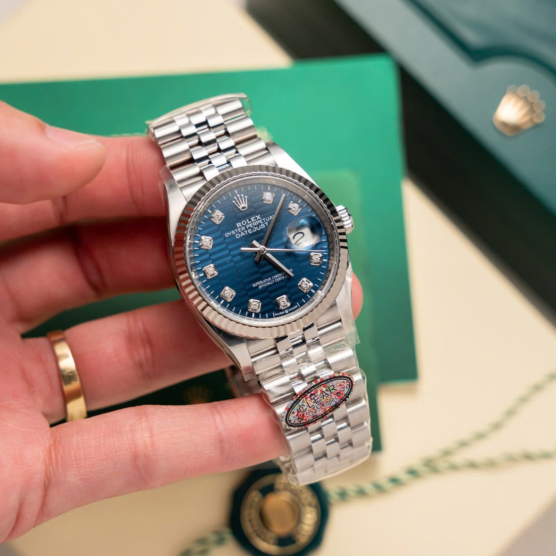 Rolex DateJust 126234 Cadran Bleu avec chiffres en pierre 36 mm