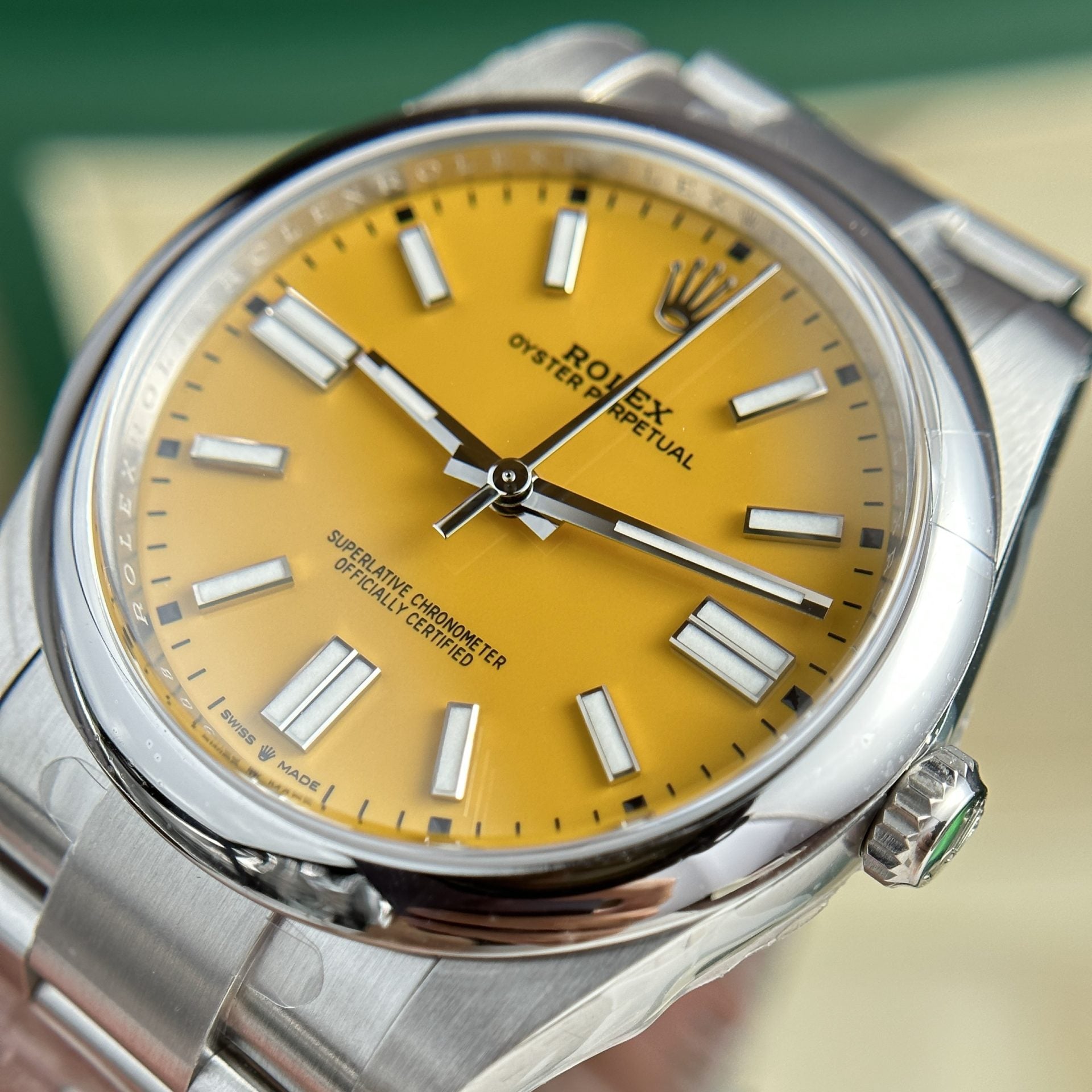 Rolex Oyster Perpetual 124300 Cadran jaune 41 mm