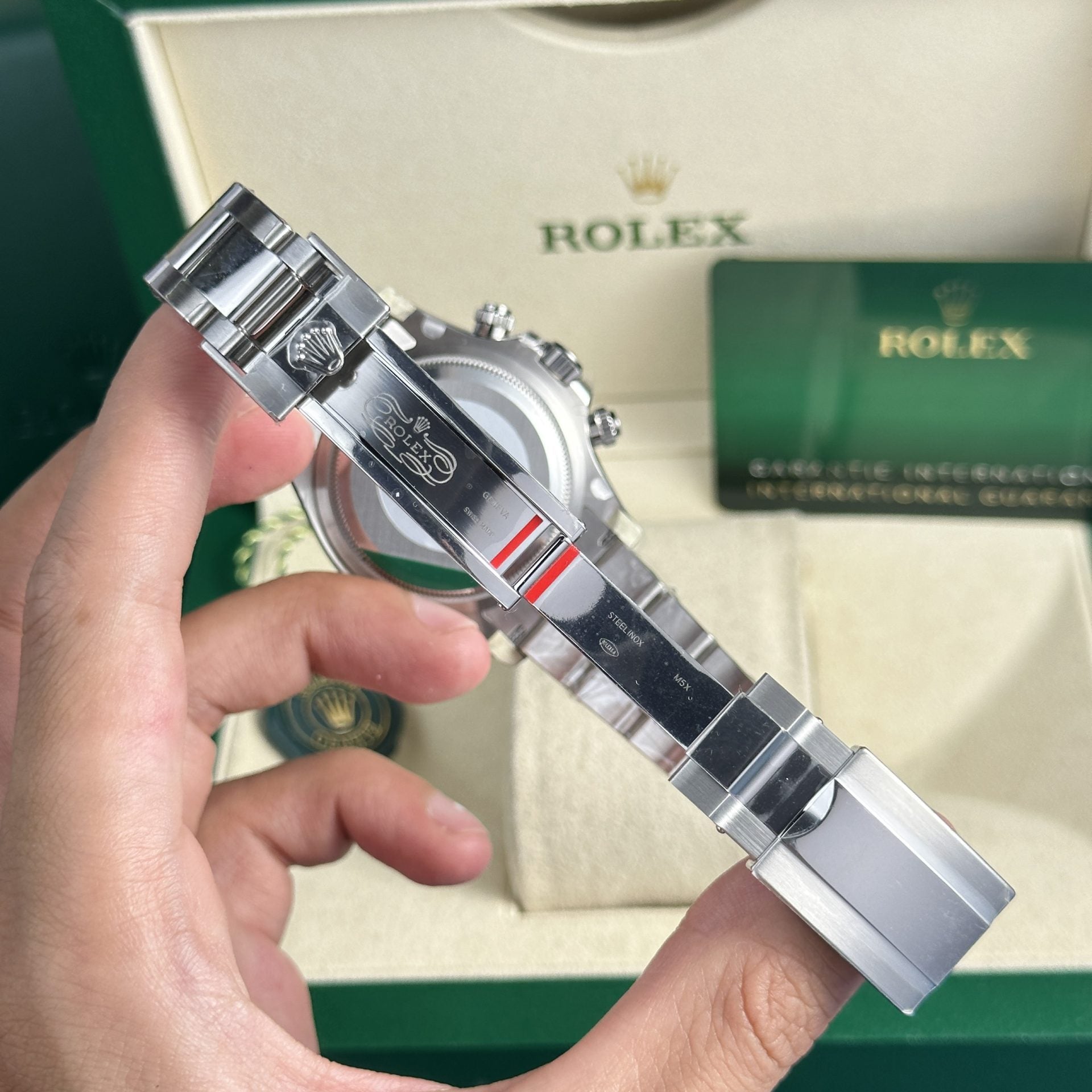 Rolex Daytona 126500LN Godzilla 40 mm
