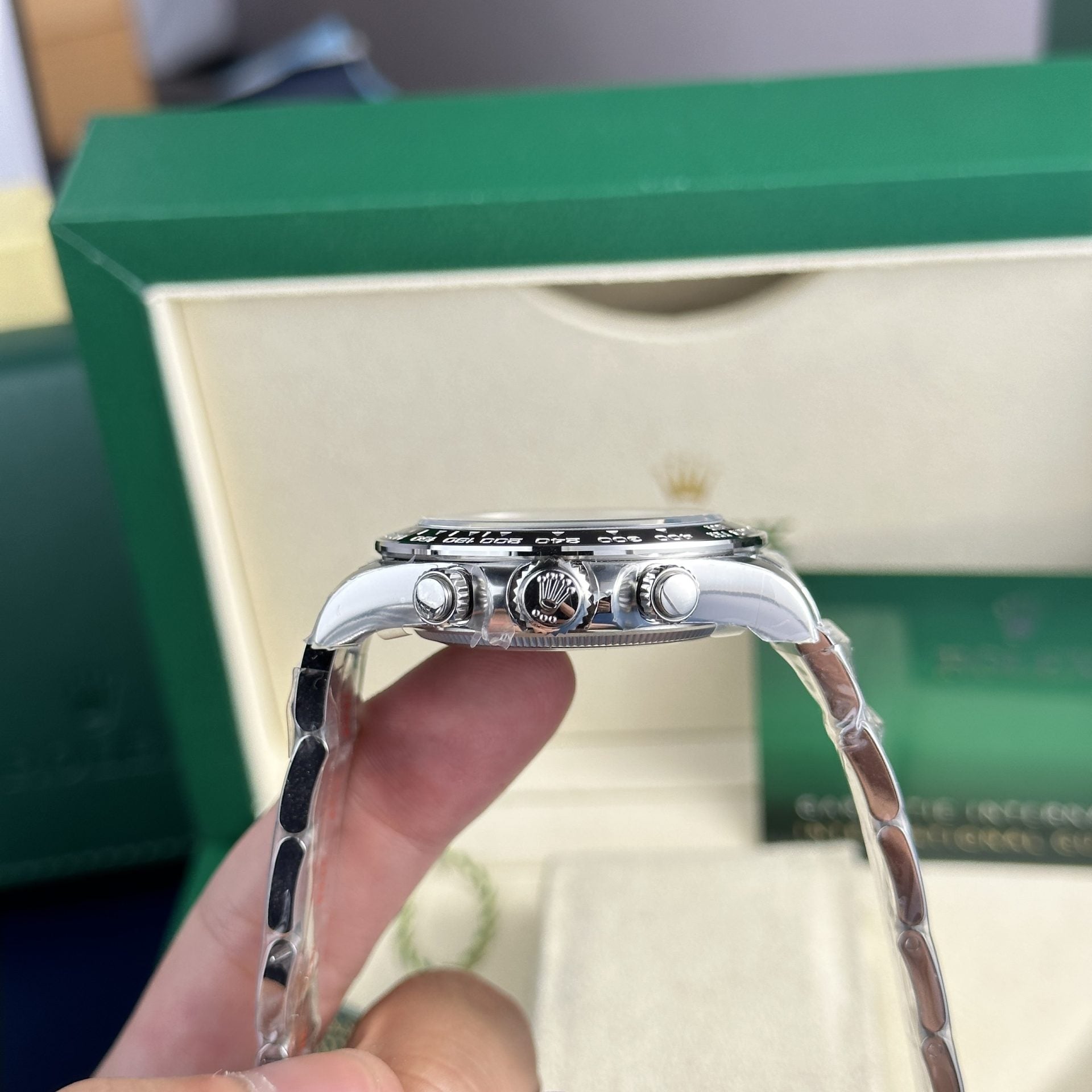 Rolex Daytona 126500LN Godzilla 40 mm