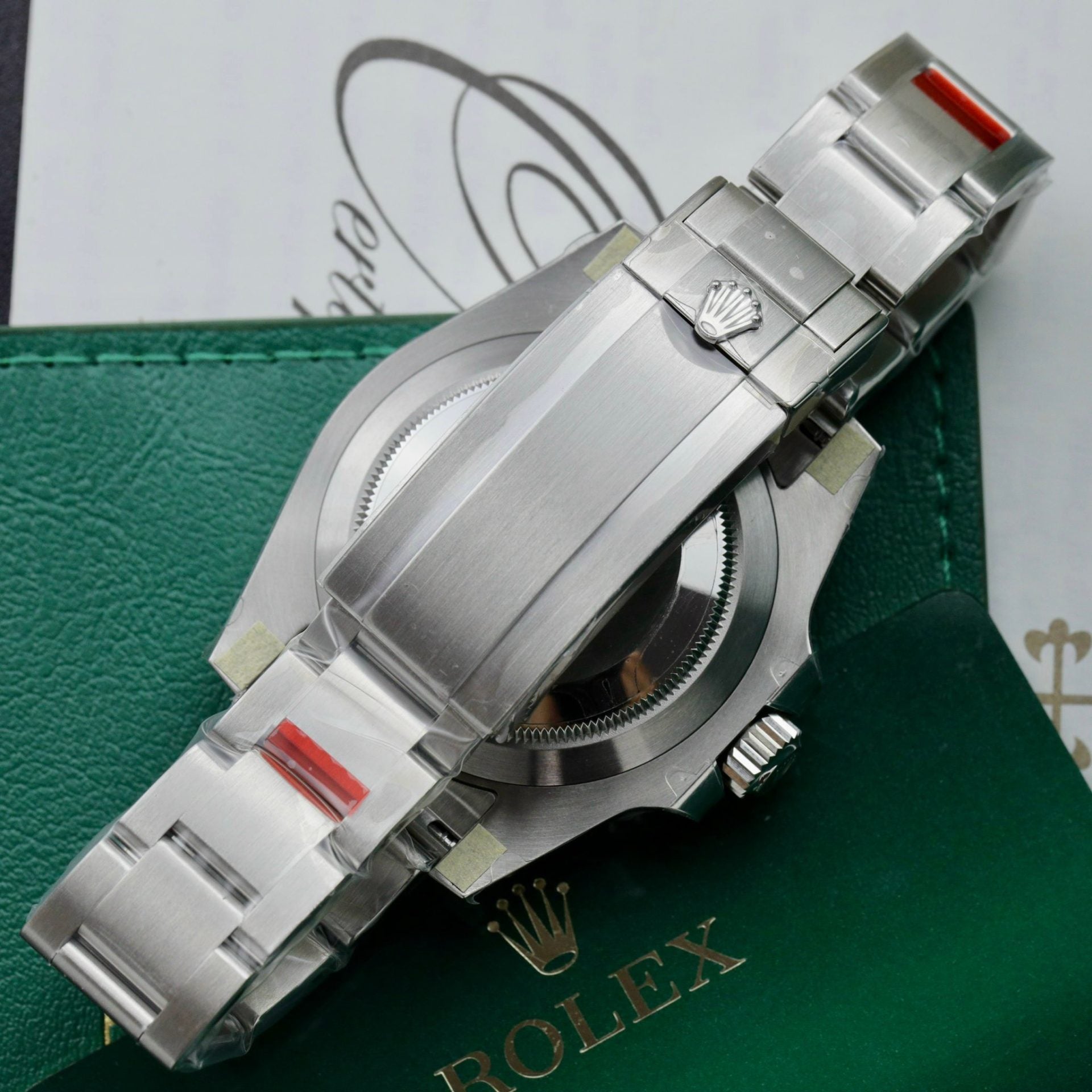 Rolex Submariner Date 116610LV Hulk 41mm