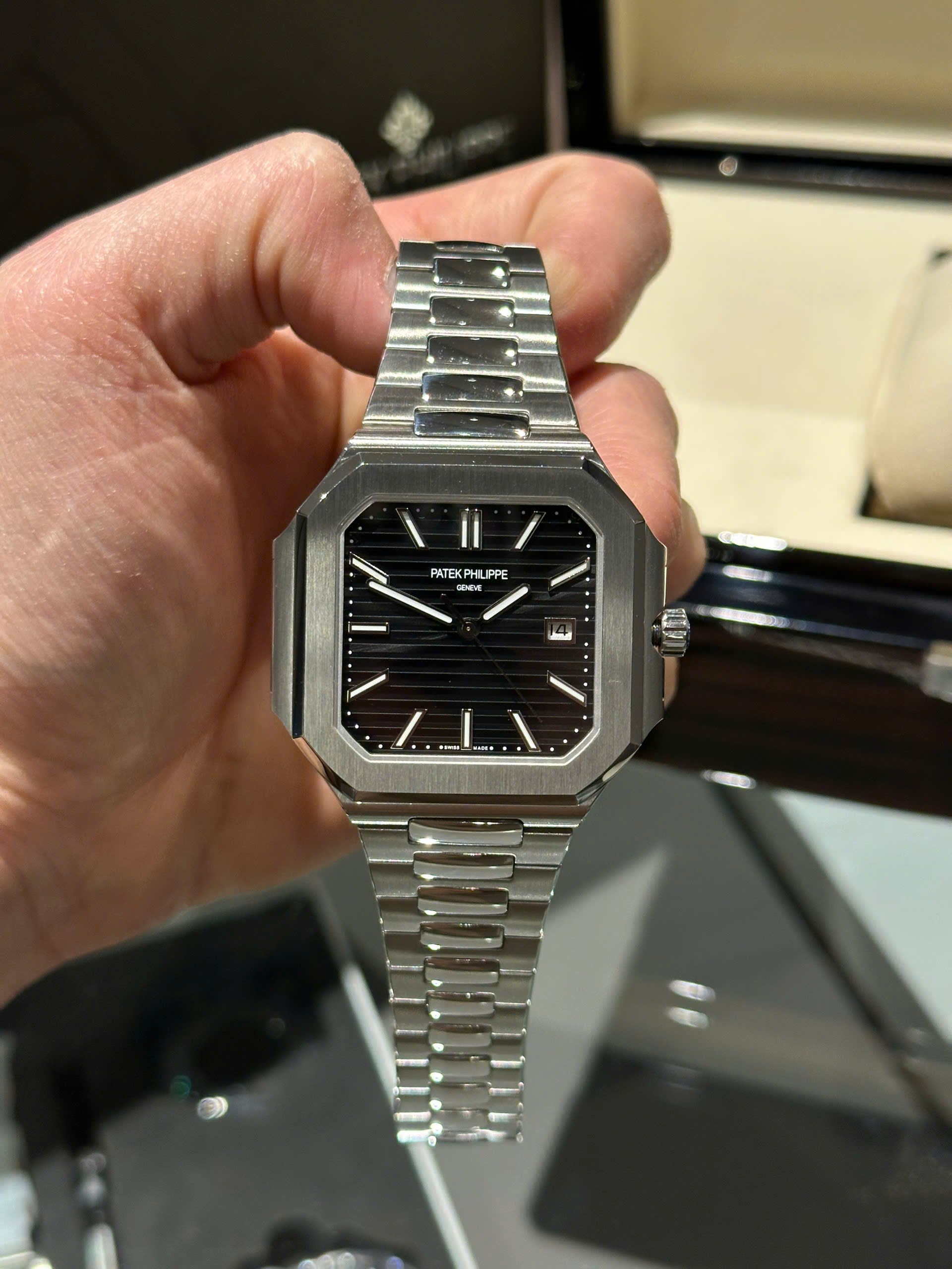 Patek Philippe Cubitus 5821 bracelet en métal noir 45 mm