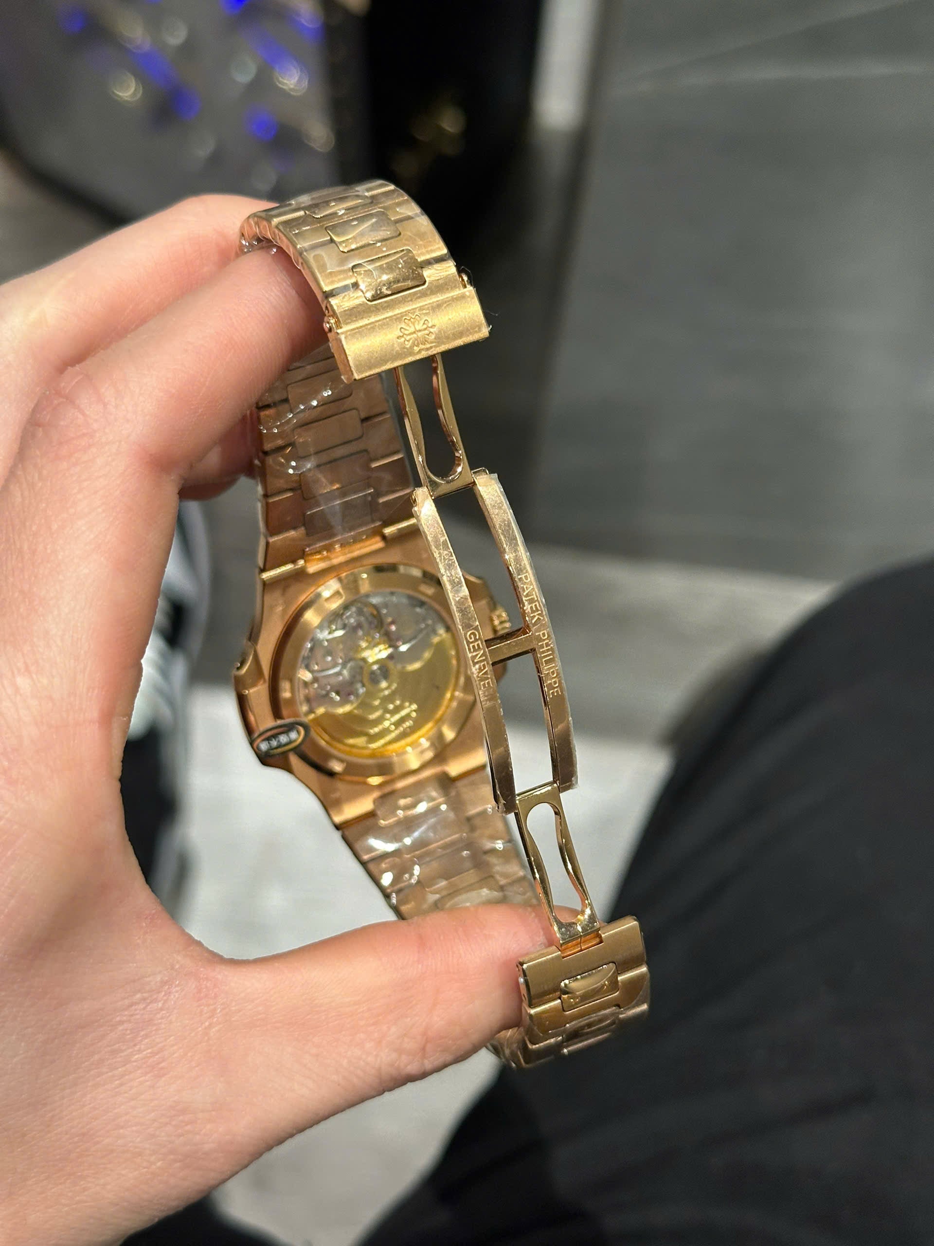 Patek Philippe Nautilus 5711 plaqué or rose, cadran chocolat 3K, usine