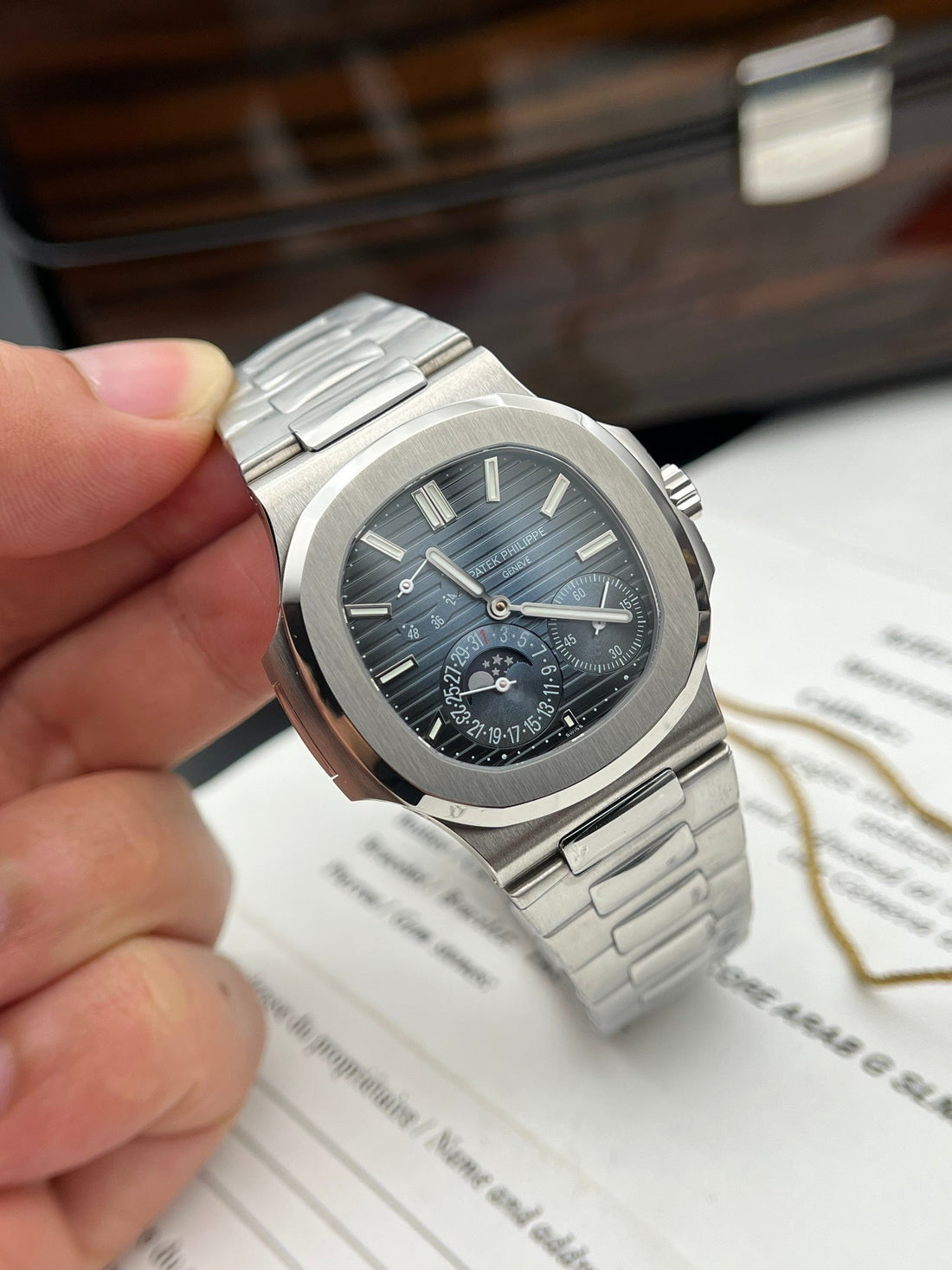 Patek Philippe Nautilus 5712 Cadran Bleu 40mm