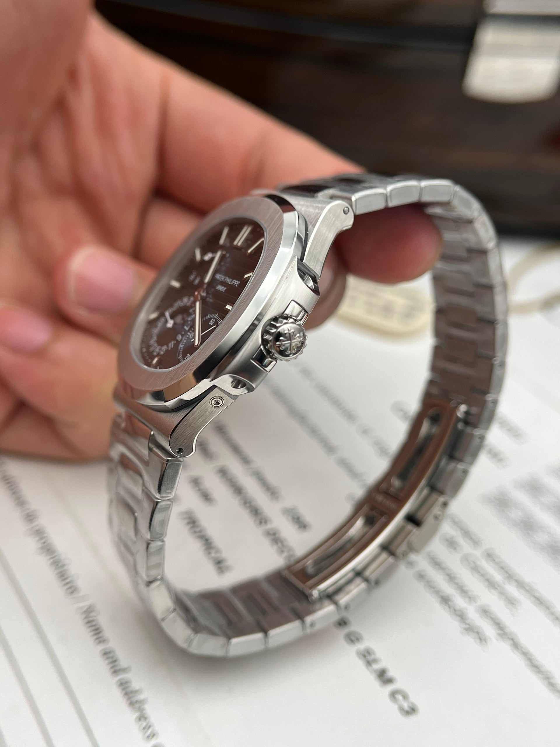 Patek Philippe Nautilus 5712, blaues Zifferblatt, 40 mm