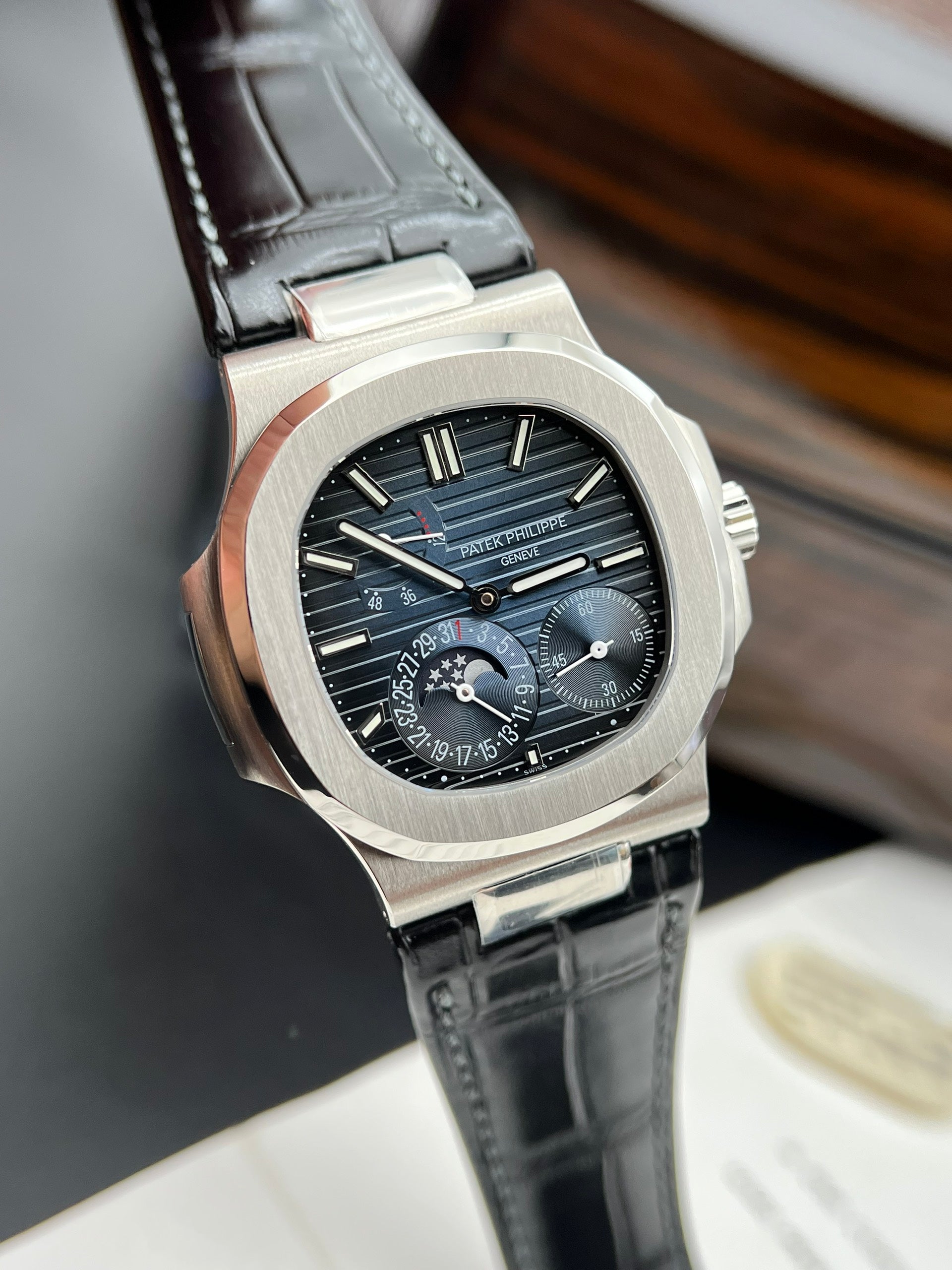 Patek Philippe Nautilus 5712 bracelet cuir GR Factory 40 mm