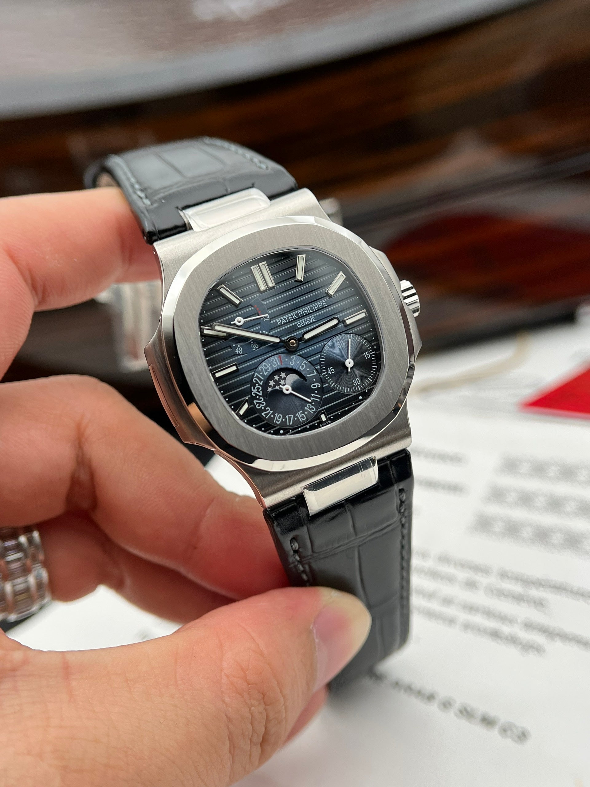 Patek Philippe Nautilus 5712 bracelet cuir GR Factory 40 mm