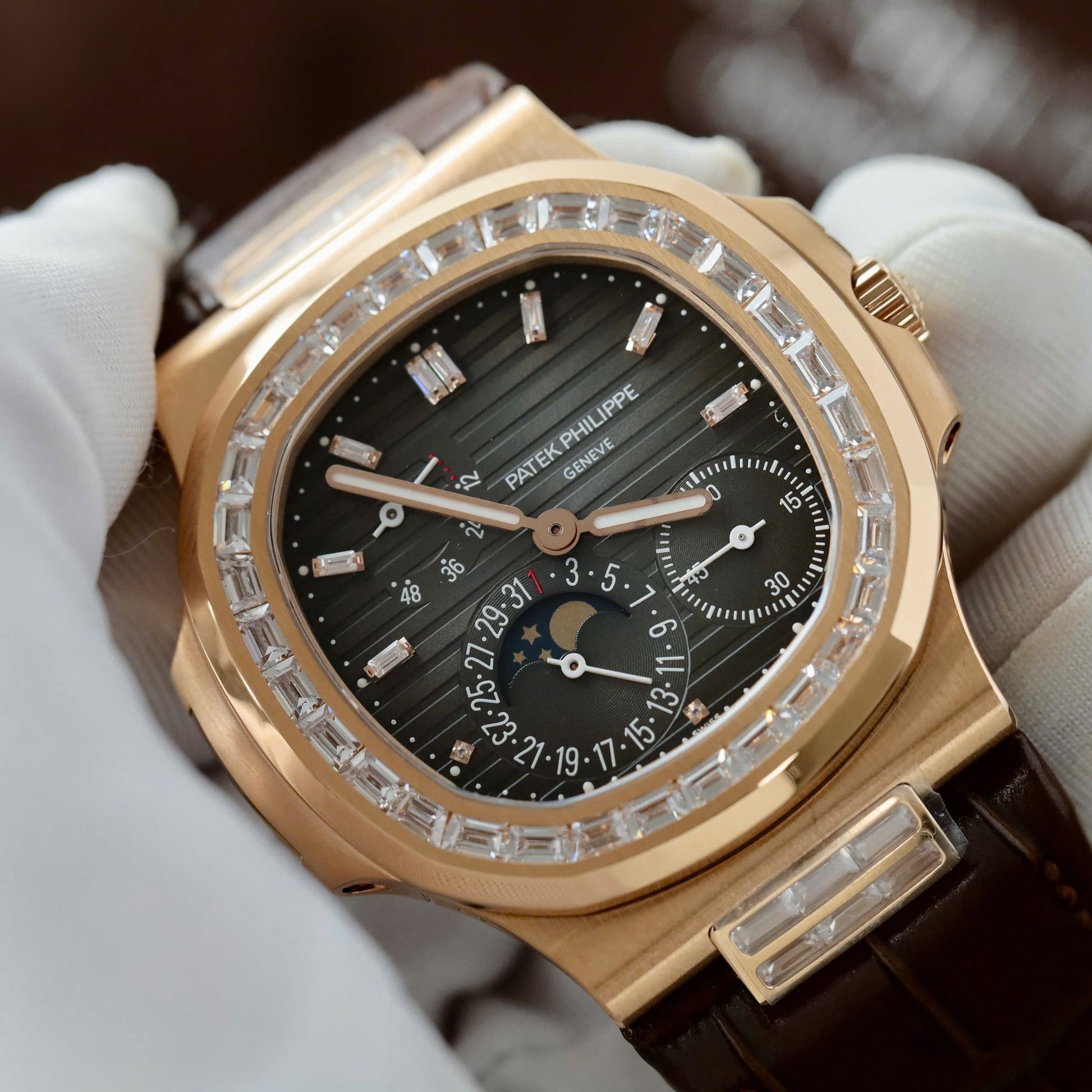 Patek Philippe Nautilus 5724 Bracelet en cuir or rose 40 mm