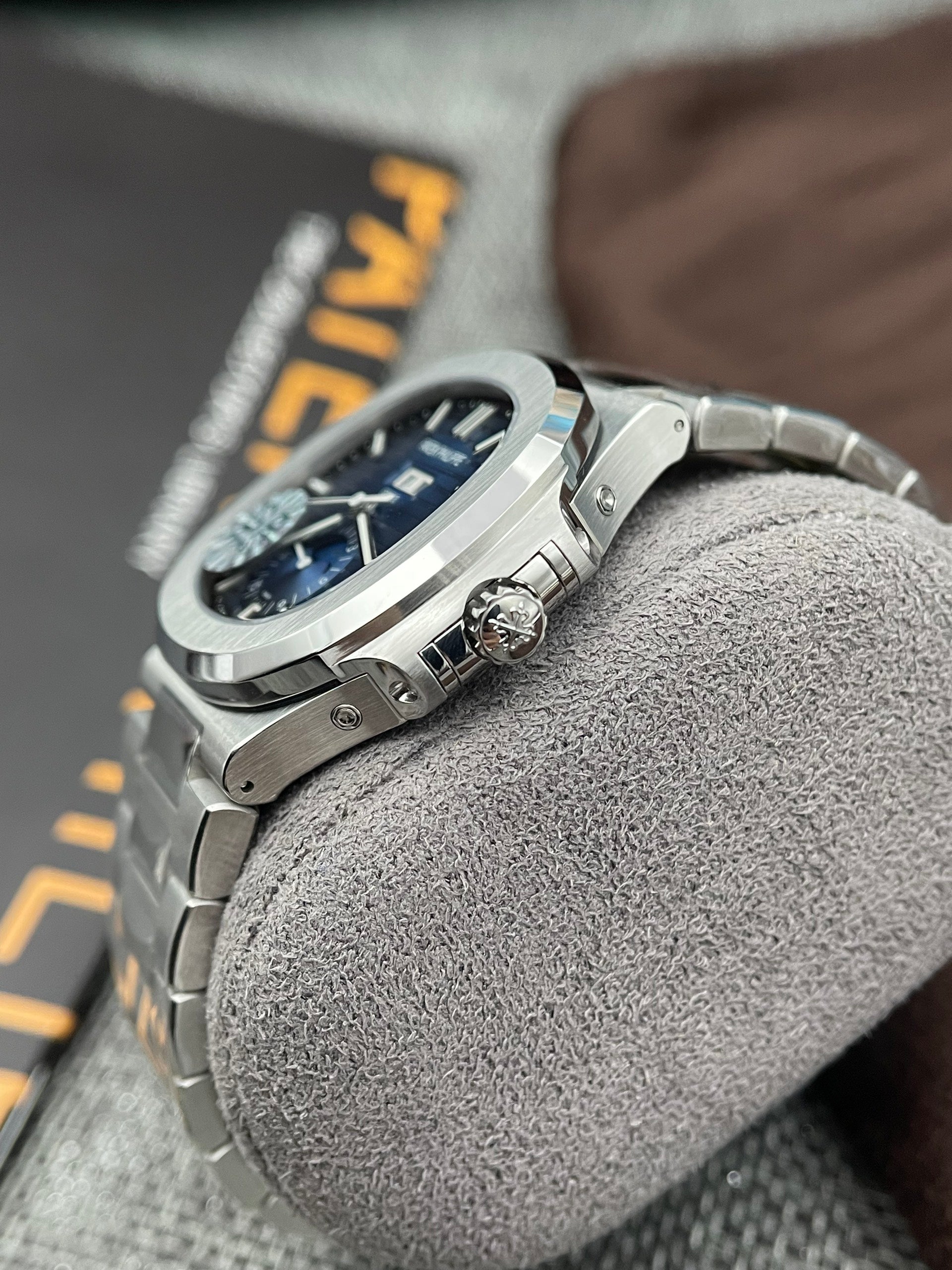 Patek Philippe Nautilus 5726G Cadran Bleu GR Factory 40,5 mm