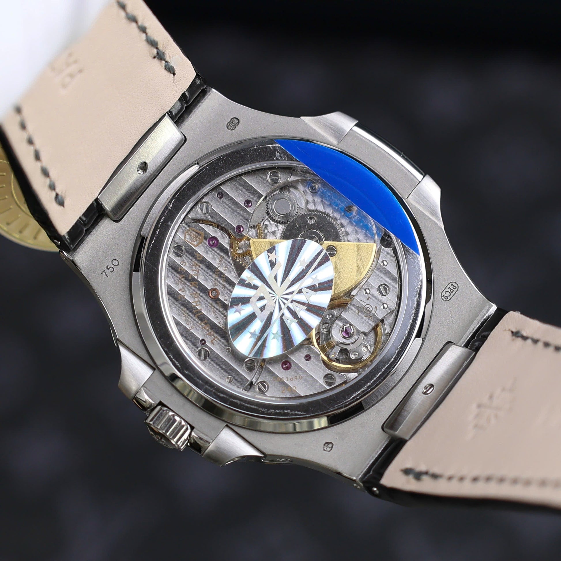 Patek Philippe Nautilus 5712 Cadran Gris Bracelet Cuir PPF Factory 40mm
