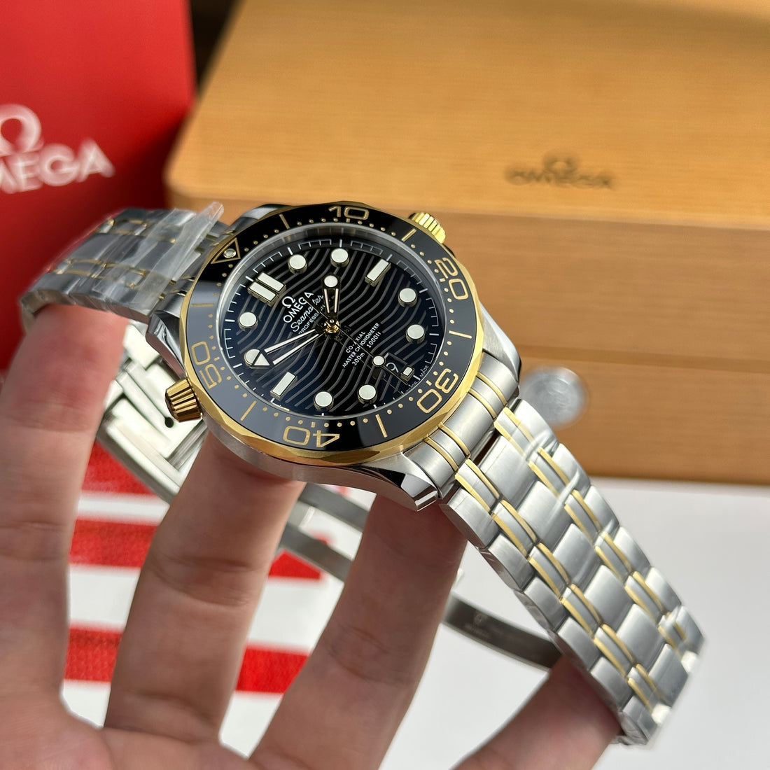 Omega Seamaster Diver 300M Schwarz Gelb 42mm