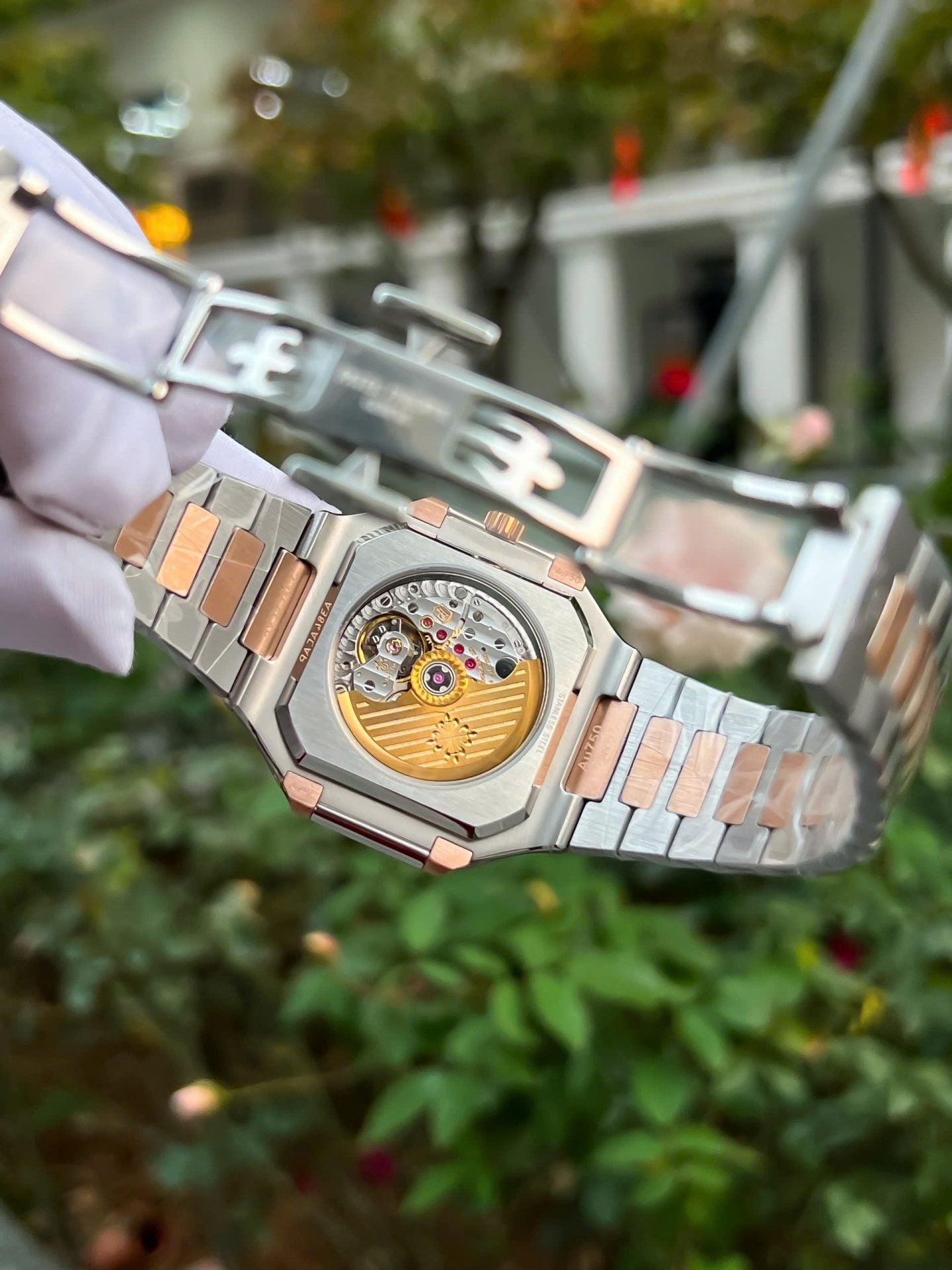Patek Philippe Cubitus 5821 Cadran carré bleu 45 mm