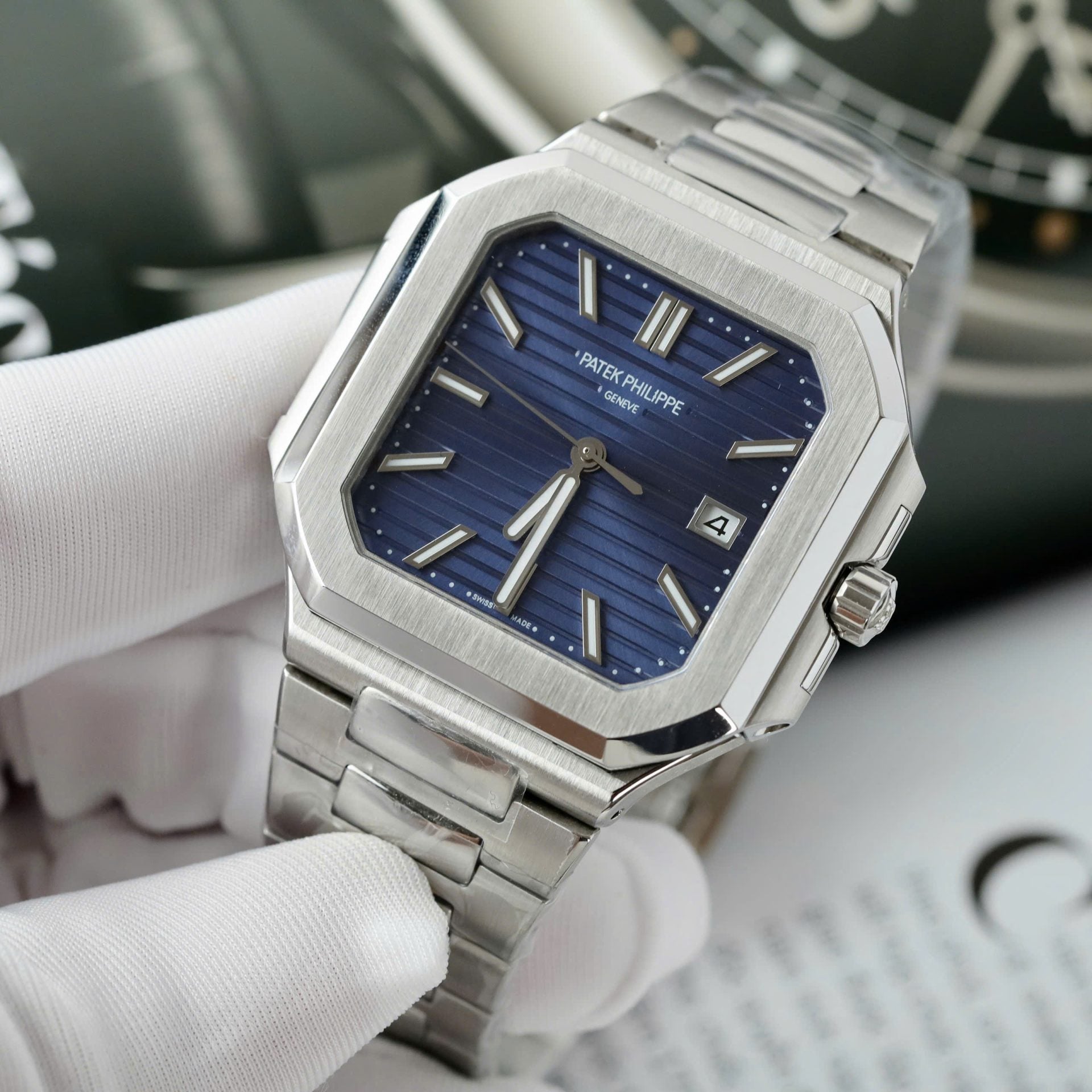 Patek Philippe Cubitus 5821 Cadran Bleu 45mm
