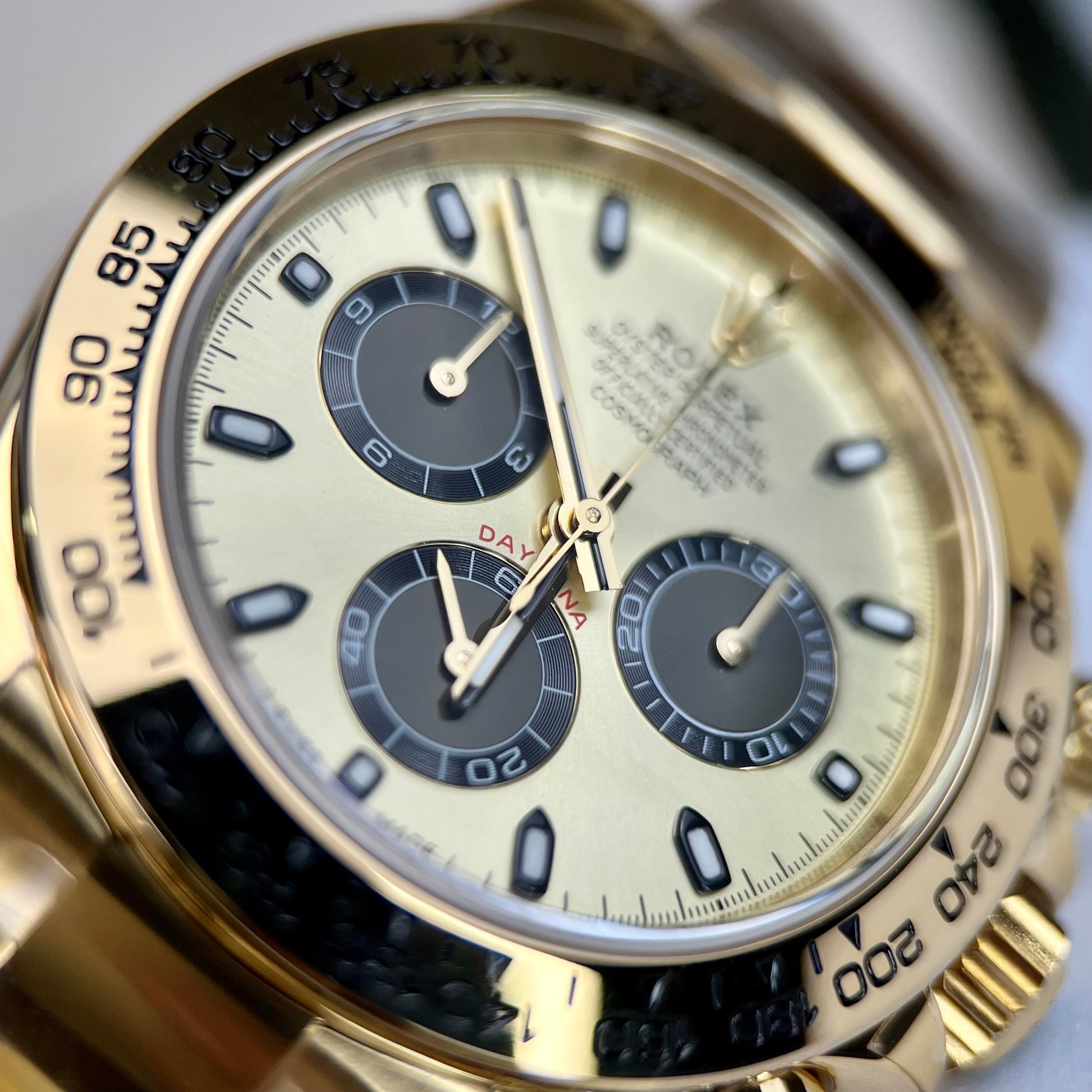 Rolex Cosmograph Daytona 116508 40 mm