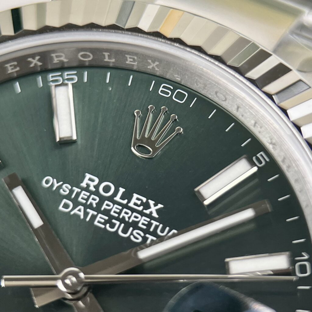 Rolex DateJust 126334 Cadran Vert Oyster Bracelet 41mm