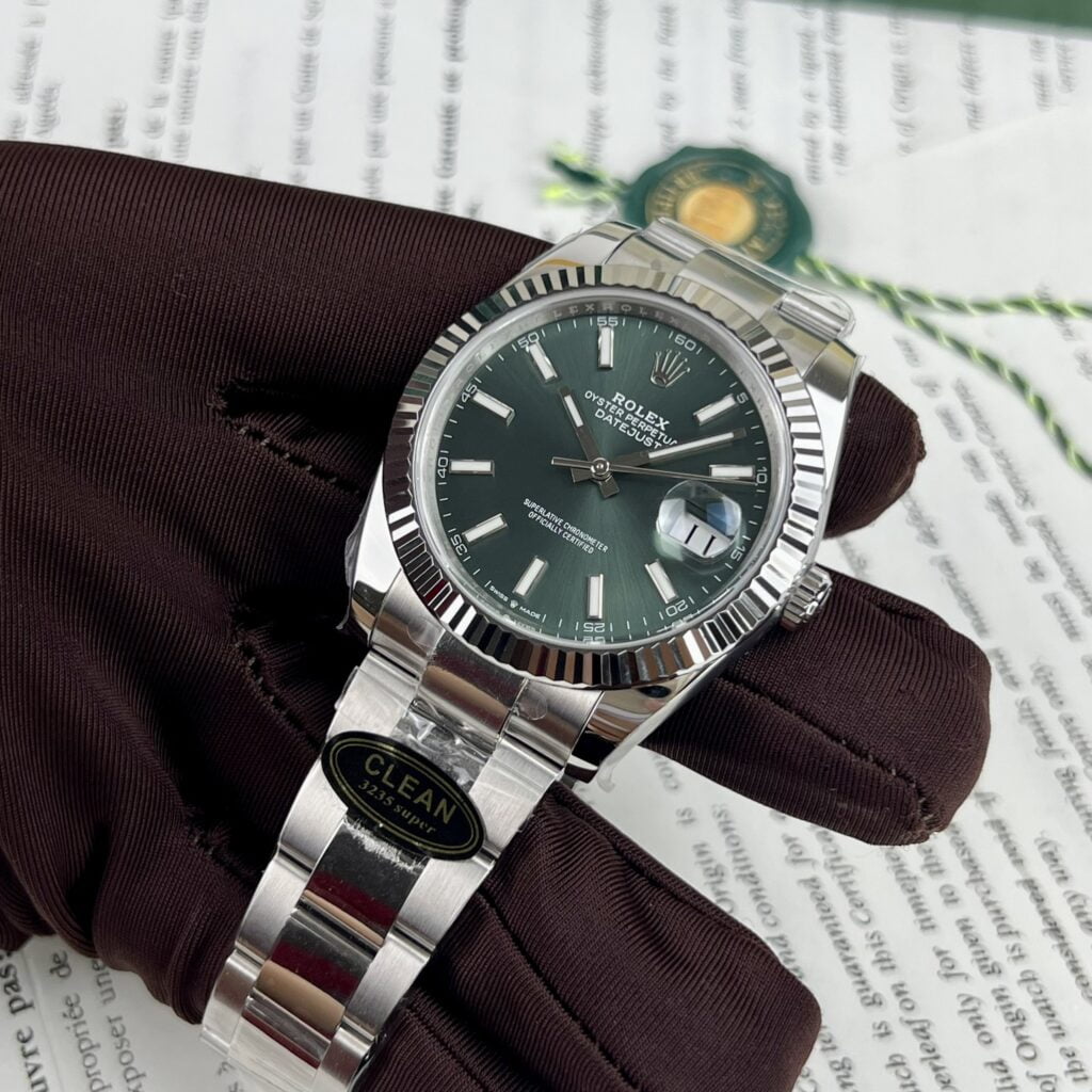Rolex DateJust 126334 Cadran Vert Oyster Bracelet 41mm