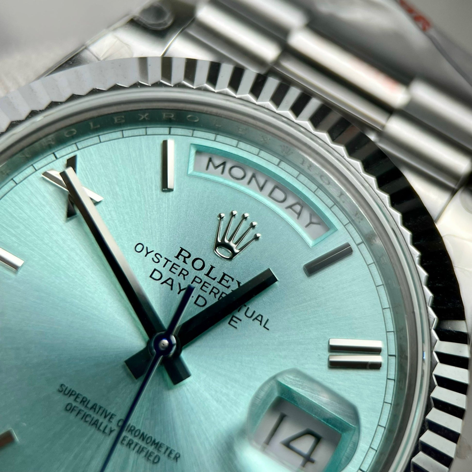 Rolex Day-Date 228236 Cadran bleu glacier 40 mm