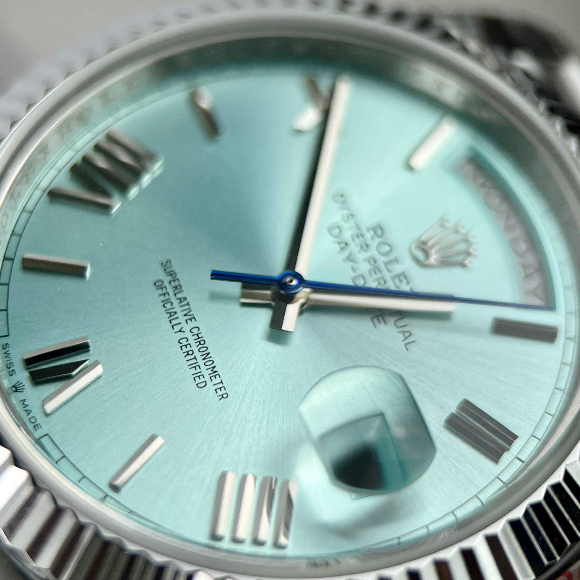 Rolex Day-Date 228236 Cadran bleu glacier 40 mm
