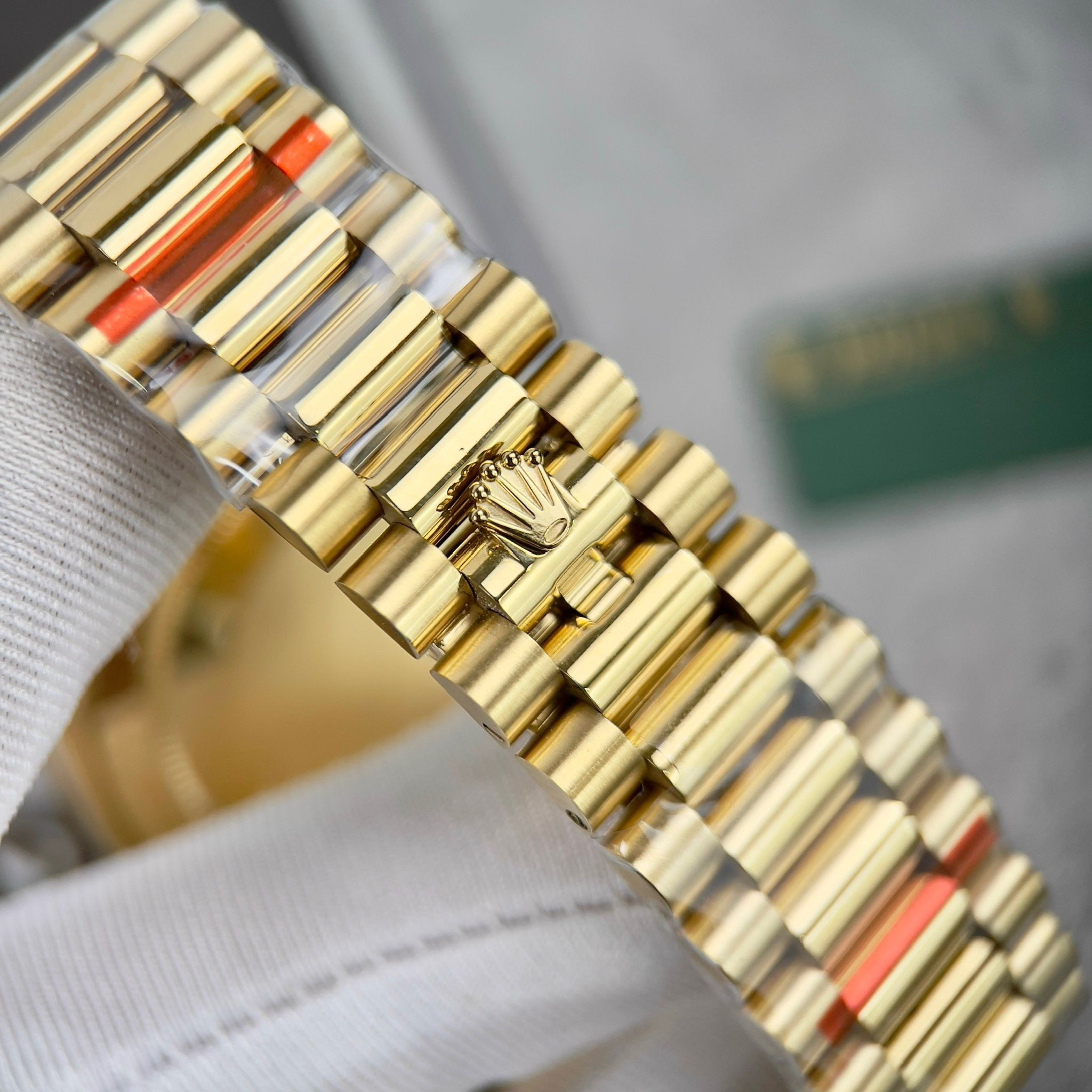 Rolex Day-Date 228238 Cadran noir 40 mm