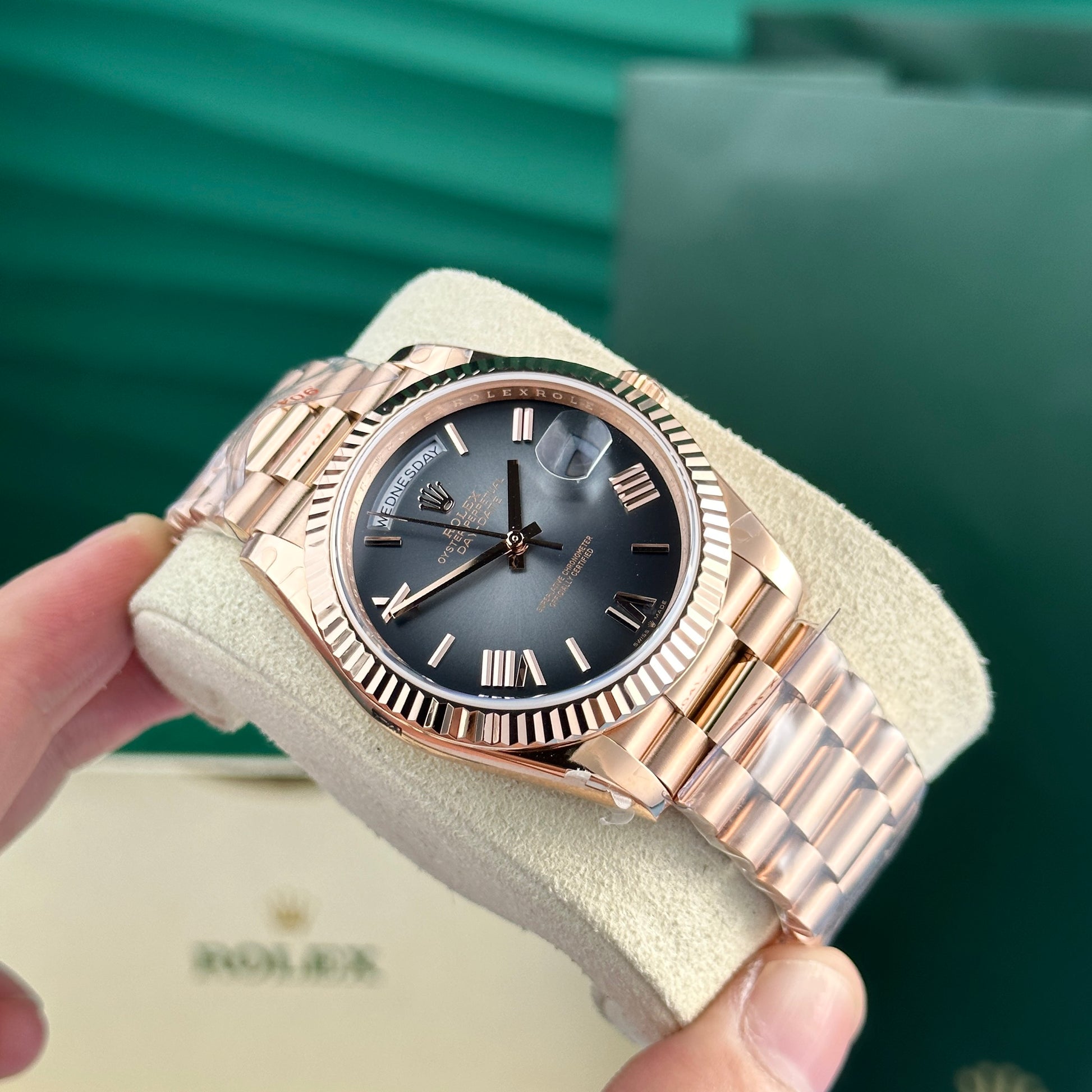 Rolex Day-Date Everose 228235 Cadran Ombre Gris 40mm