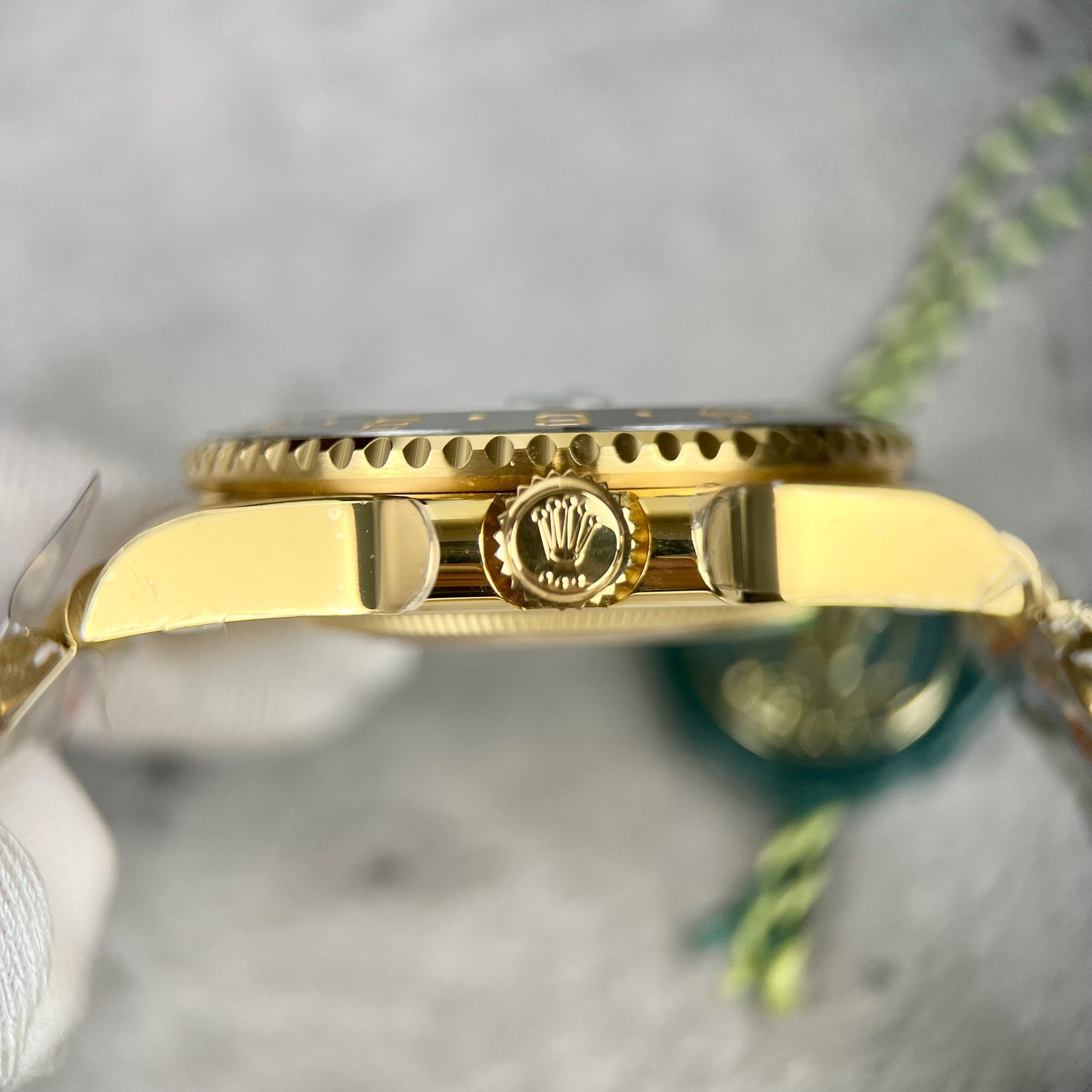 Rolex GMT-Master II 126718GRNR 40 mm