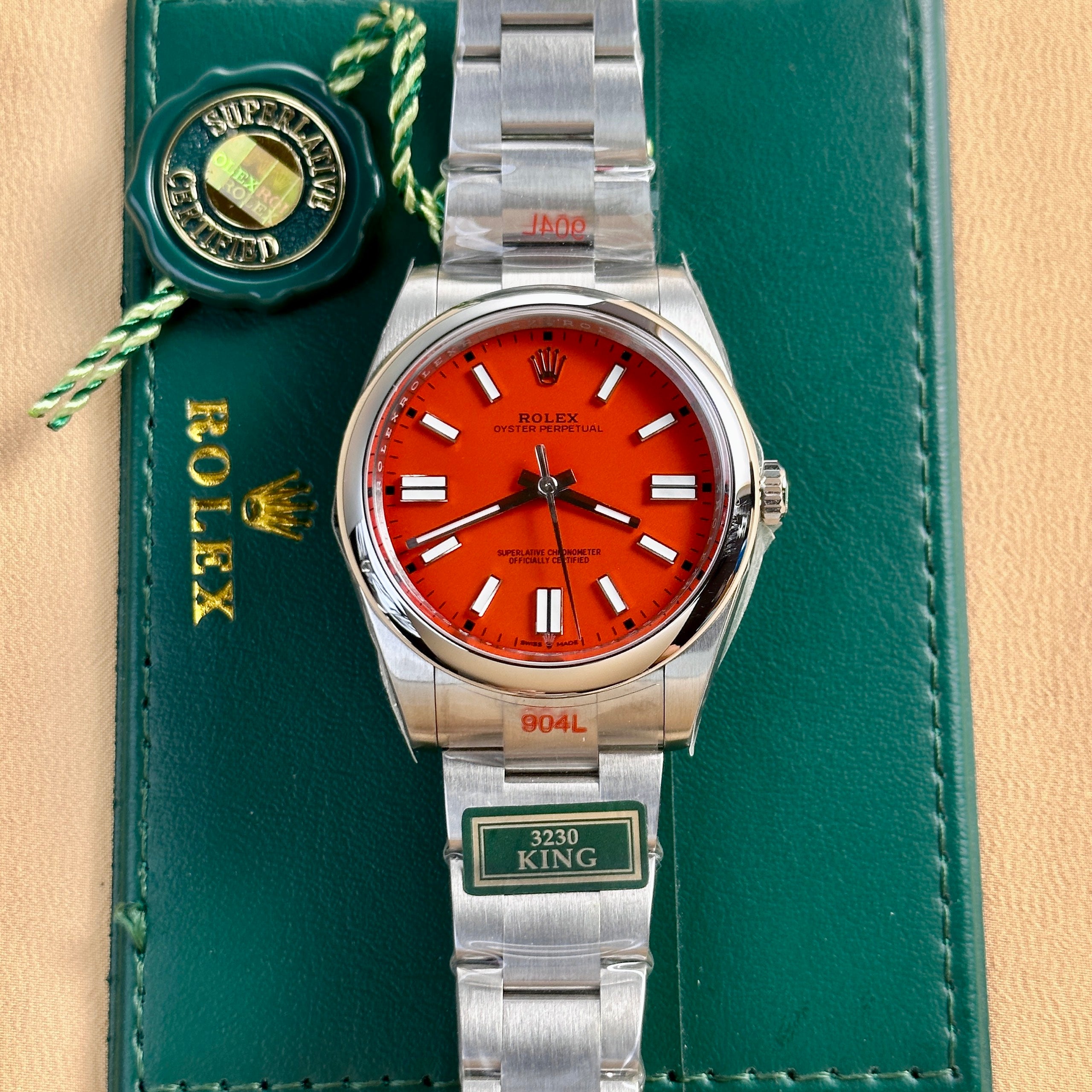 Rolex Oyster Perpetual 124300 Cadran Rouge 41mm