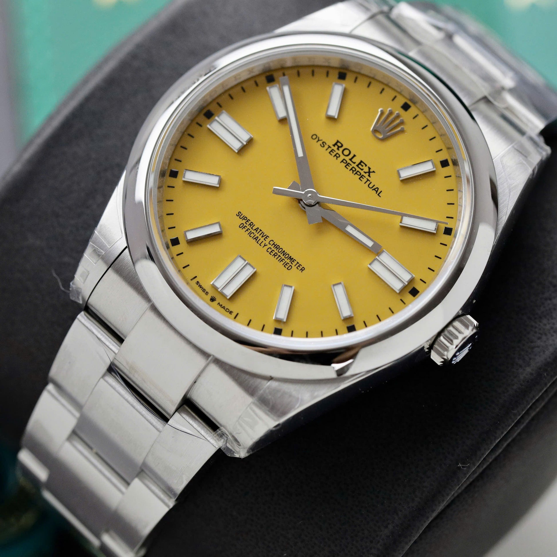 Rolex Oyster Perpetual 124300 Cadran jaune 41 mm