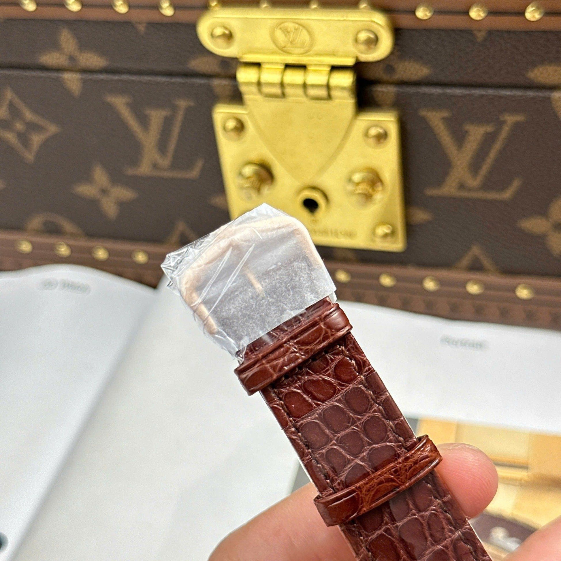 CARTIER TANK 27 MM - Montre Cartier - Femme - VEM706