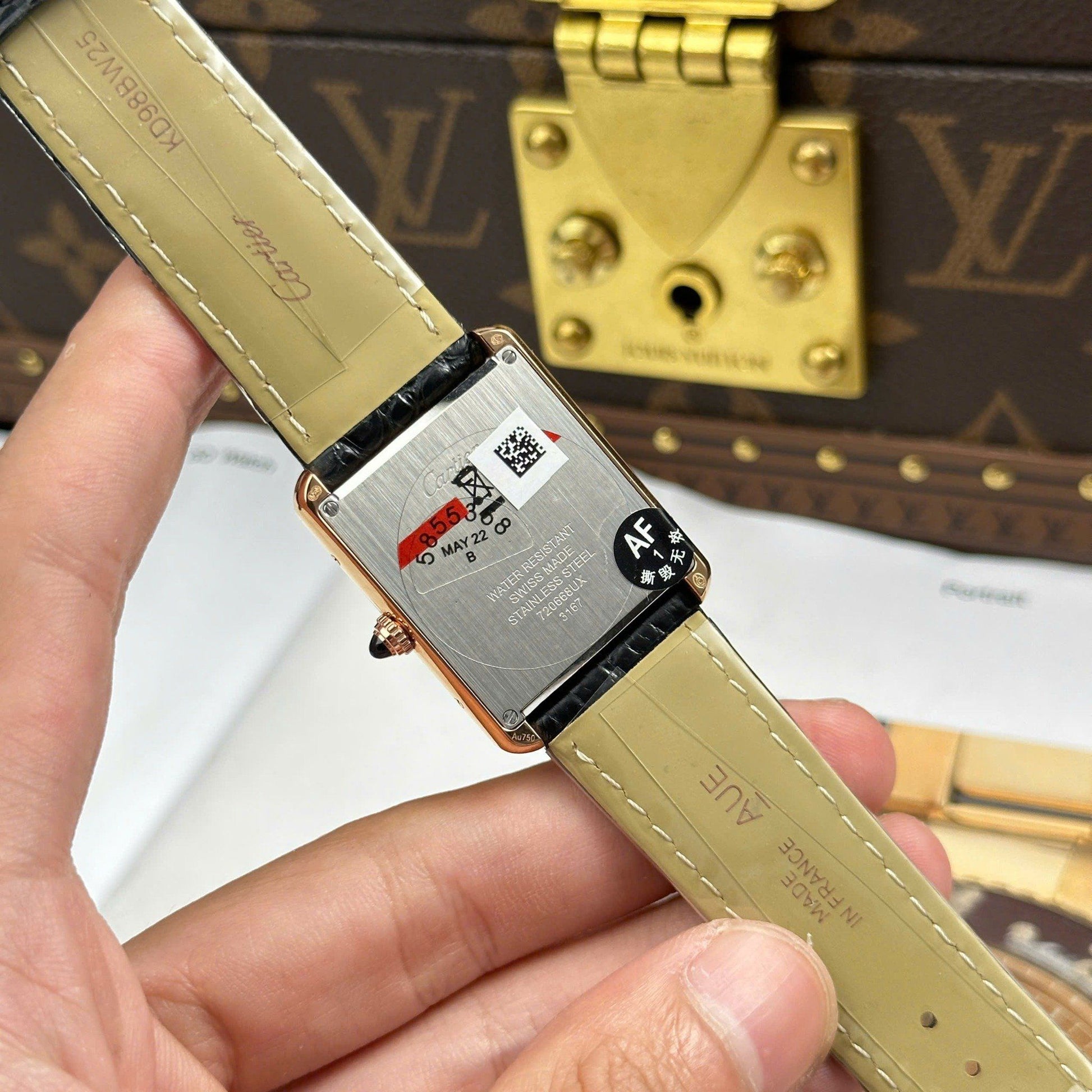 CARTIER TANK 27 MM - Montre Cartier - Femme - VEM705