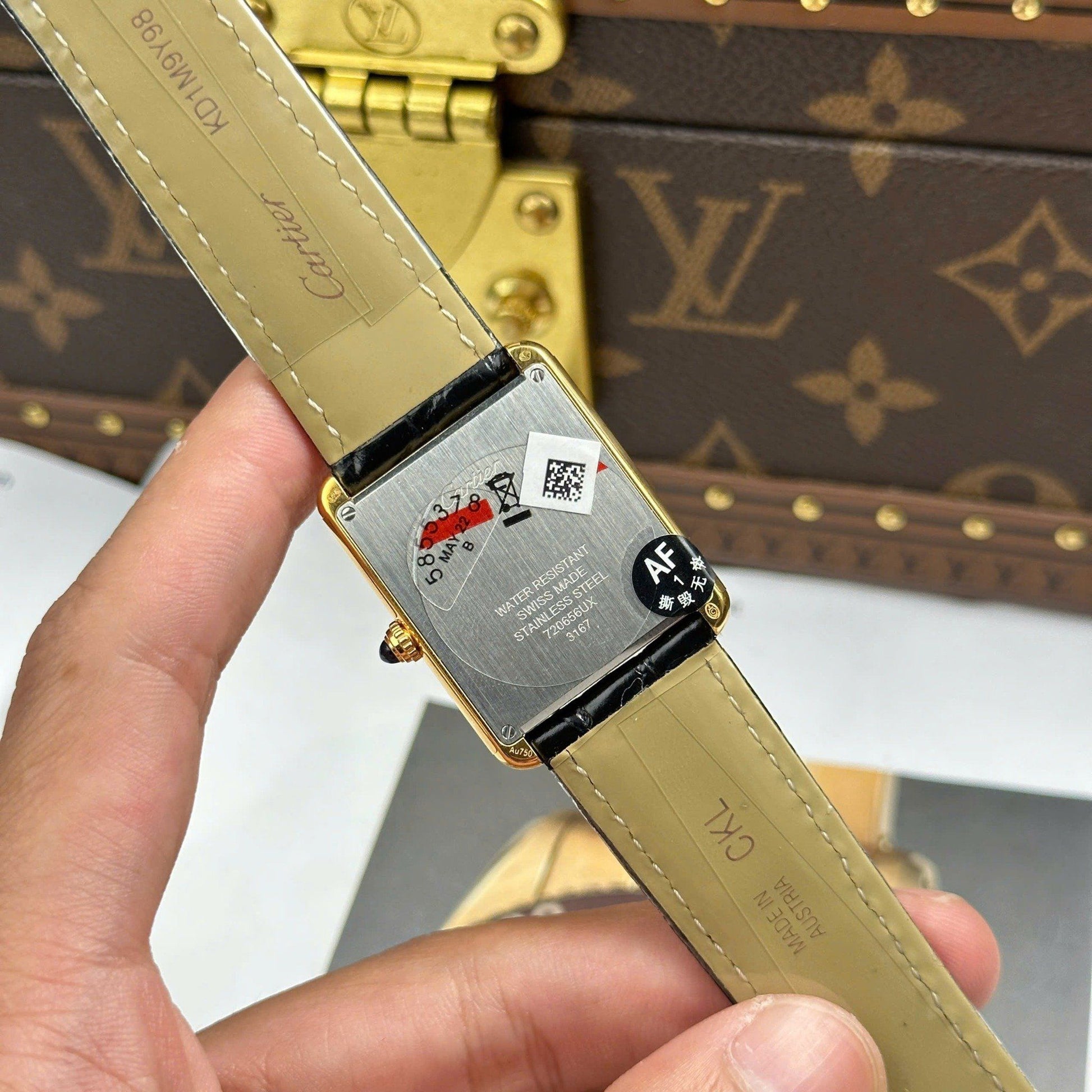 CARTIER TANK 27 MM - Montre Cartier - Femme - VEM706 (Copie)